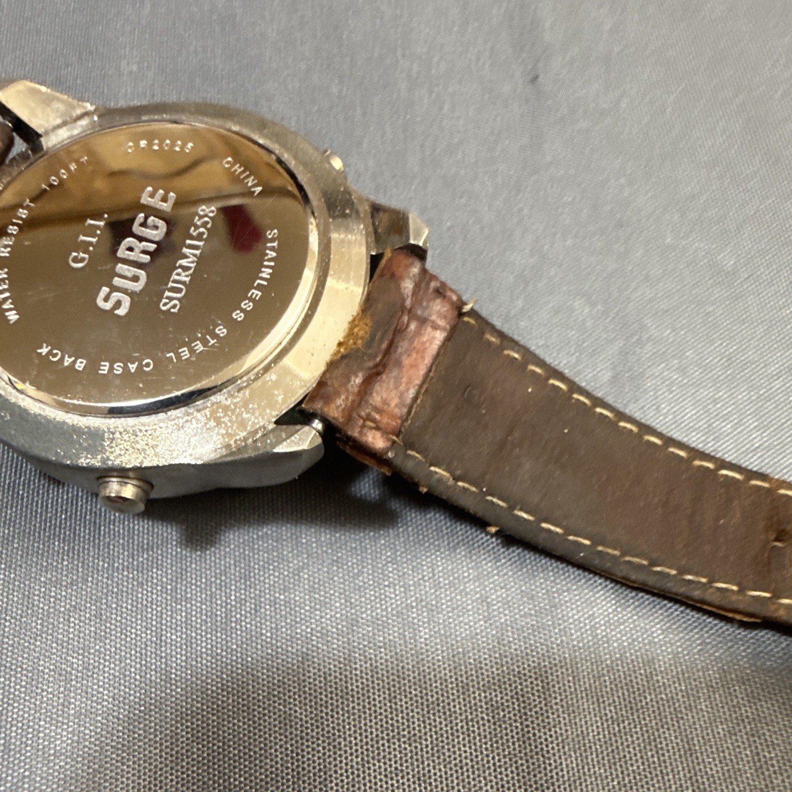 VINTAGE 80s G.I.I. SURGE WATCH SURM1558 RARE!! GLO WORKS! NEW BATTERY! (B23)