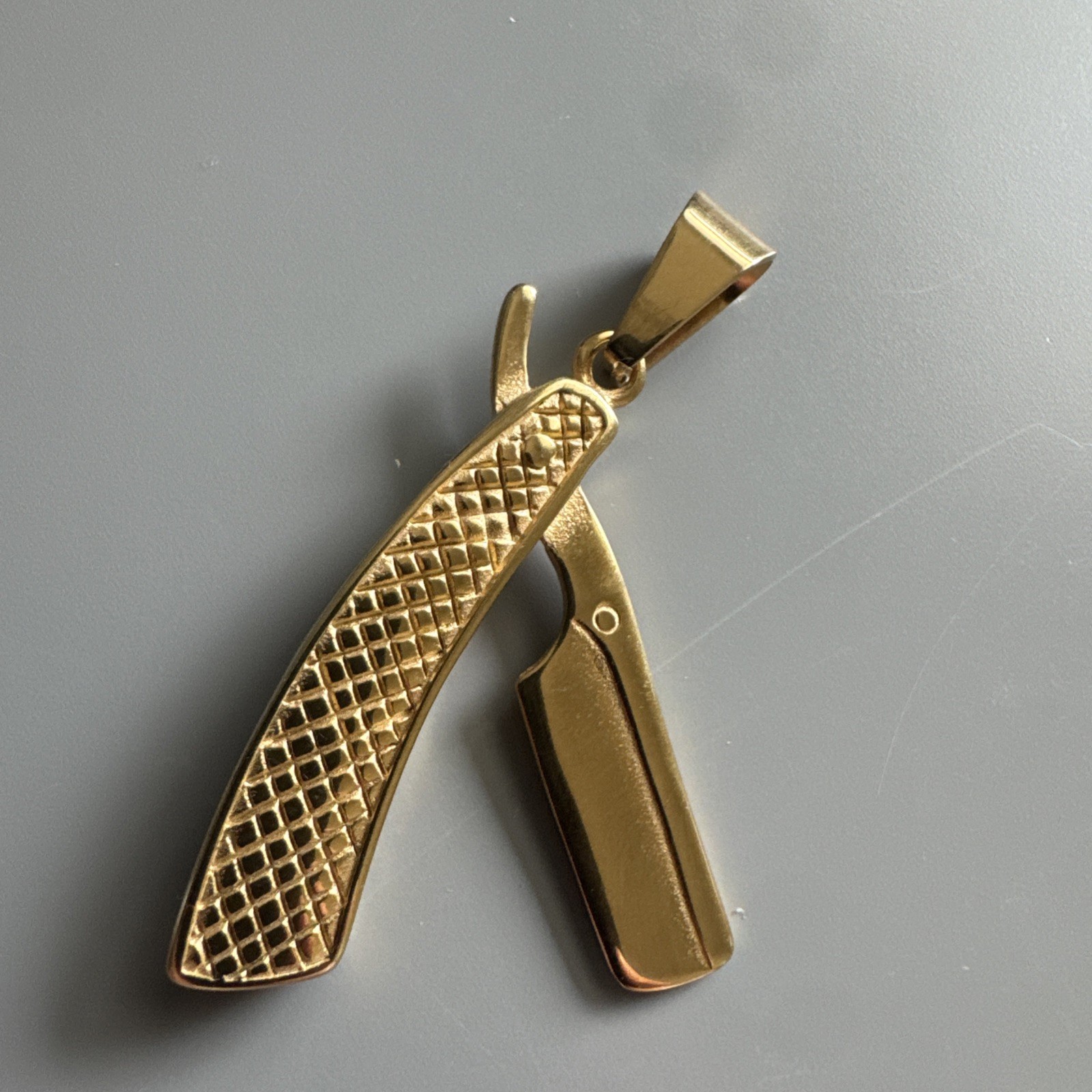 Razor Blade Barber Gold Plated Cubic Zirconia Pendant 24 Inch Chain Men’s Gift