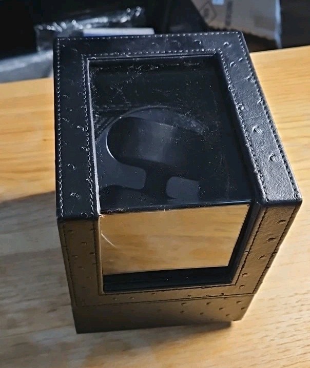 Silent Dual Watch Winder with Adjustable Soft Pillows for Automatic Timepieces
