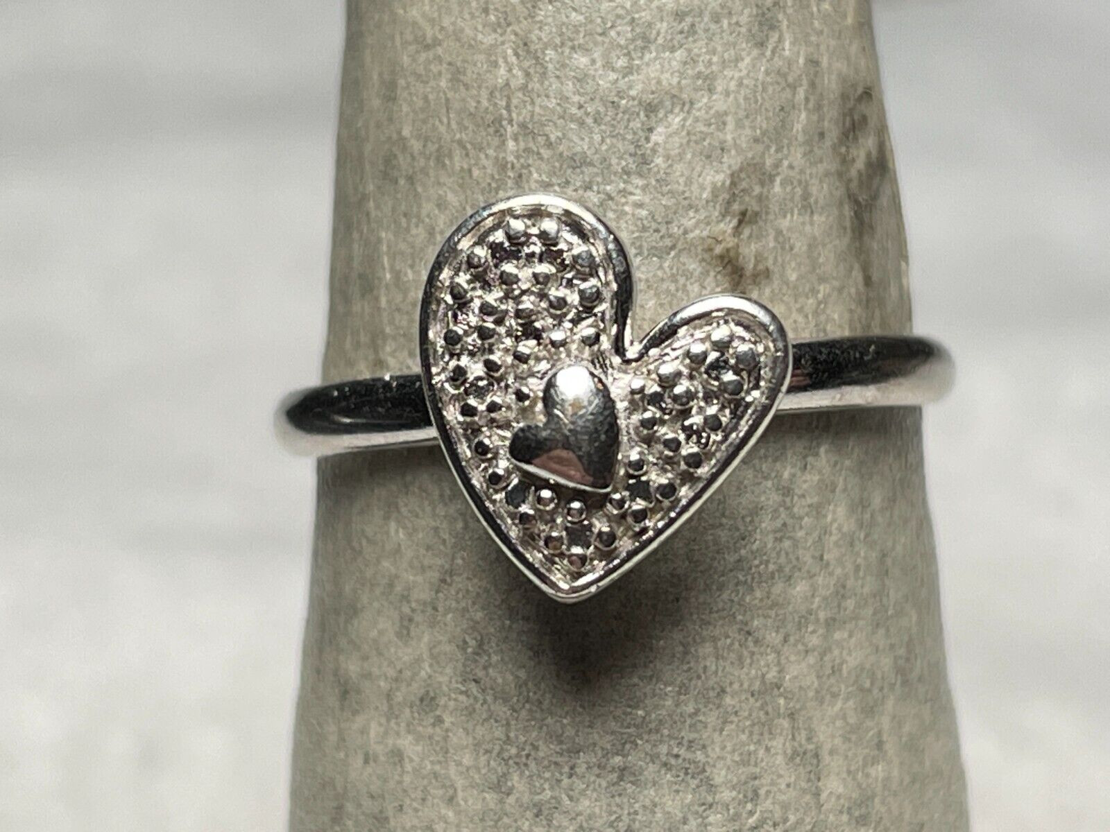 Vintage Sterling Silver 925 Heart Ring with Bead Accents Size 6.5 ) 1.8 Grams.