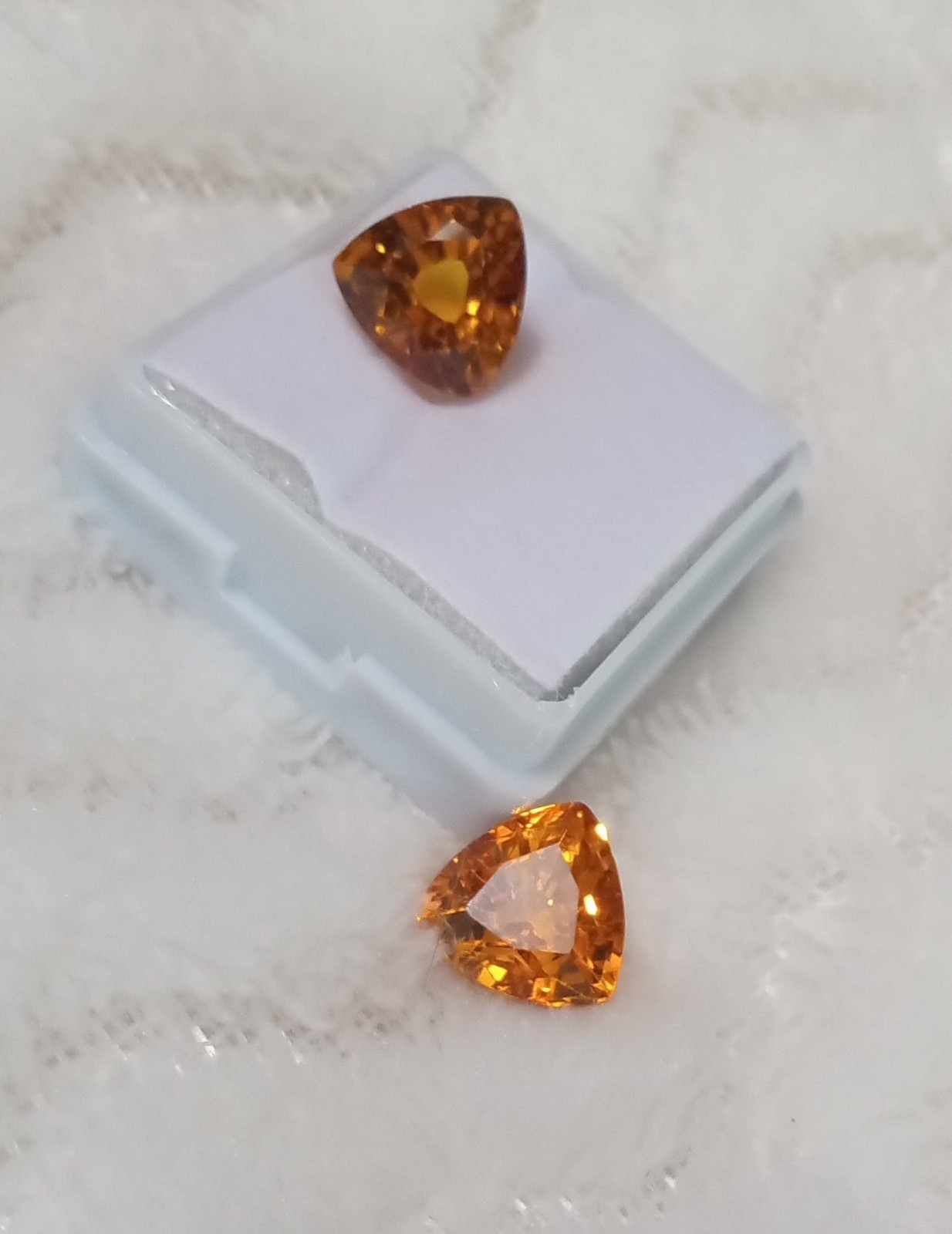 9x9x9x7mm Lab Created Diffused Orange Padparadscha Thick Trillion Cut About 14CT