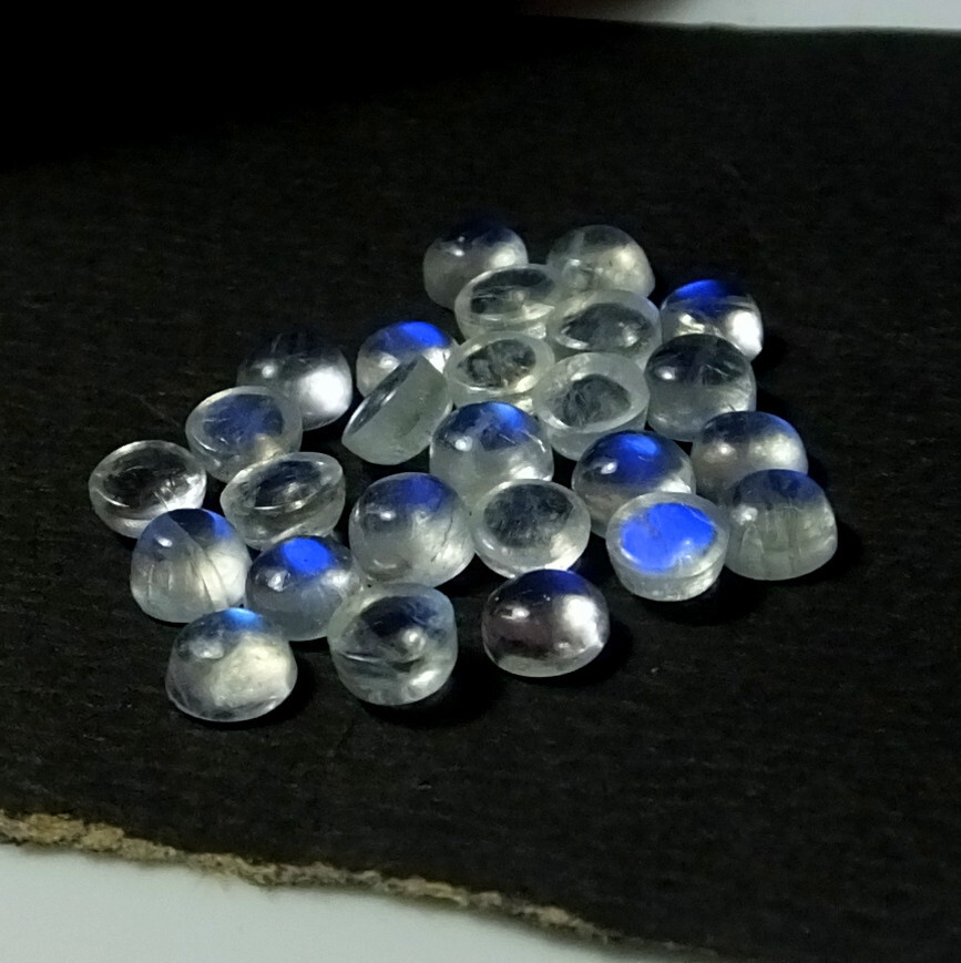 Rainbow Moonstone Blue Fire 5X5 mm Round Cut Cabochon Natural Gemstone 18 Pieces