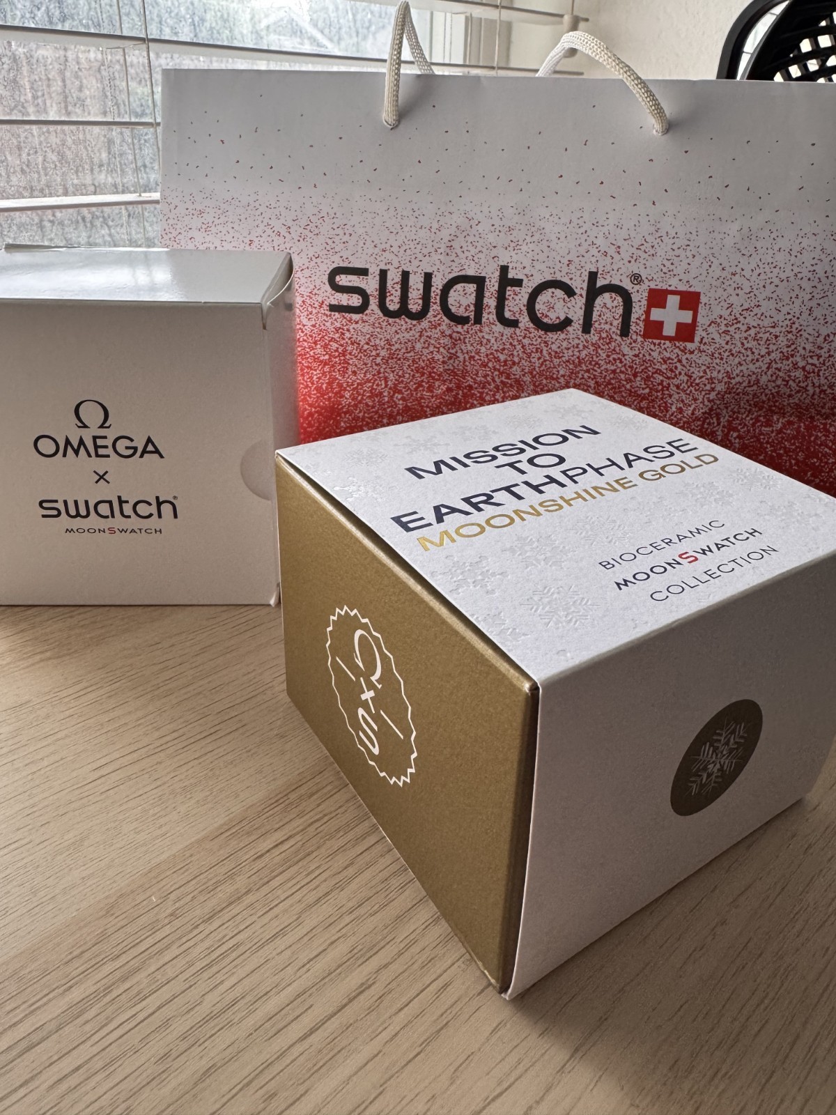 OMEGA x Swatch Cold Moon Mission to Earthphase Moonshine Gold Full Set, RECEIPT