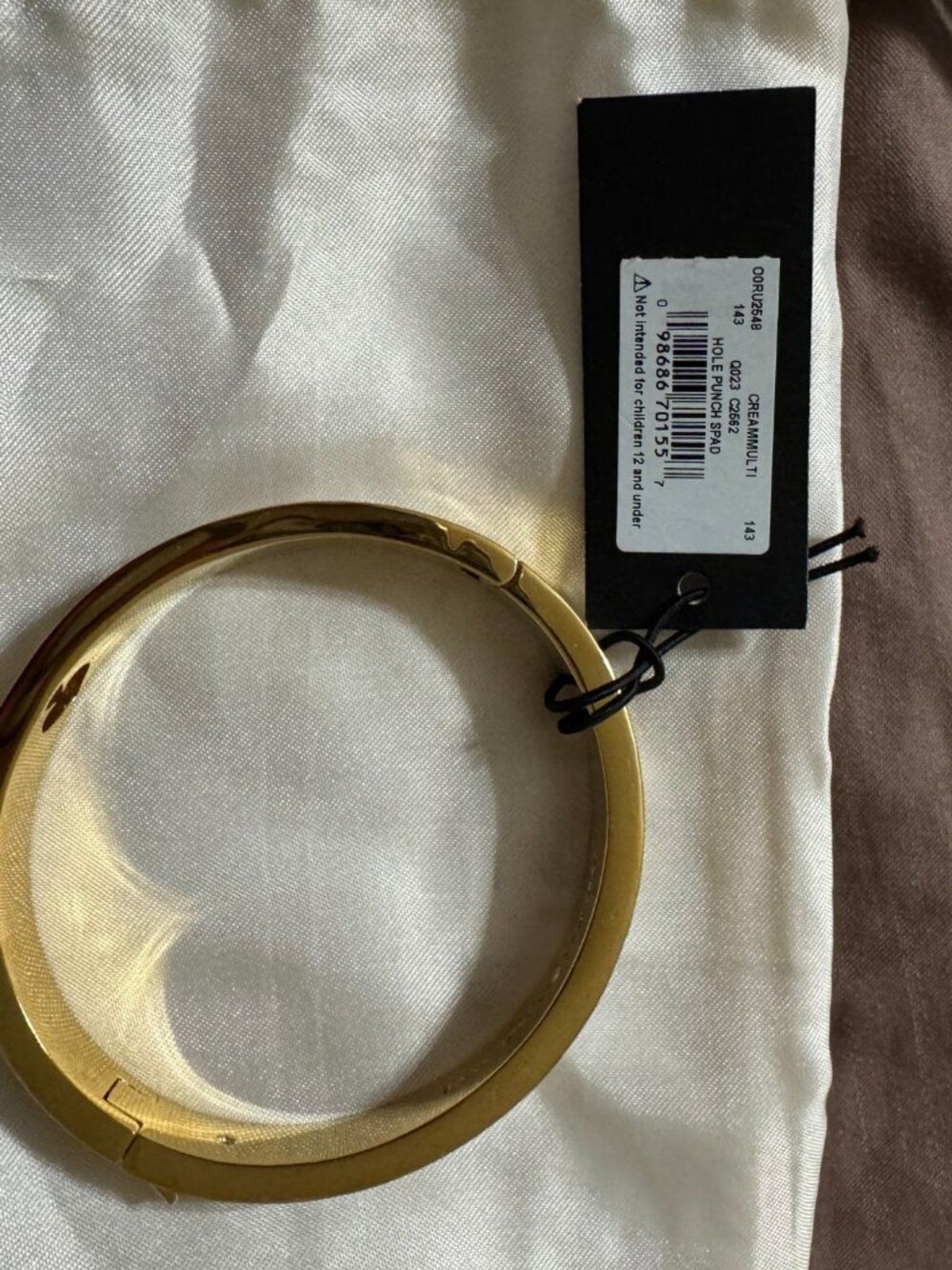 New Kate Spade Women’s Hole Punch Spade Hinge Bangle Cream/Gold