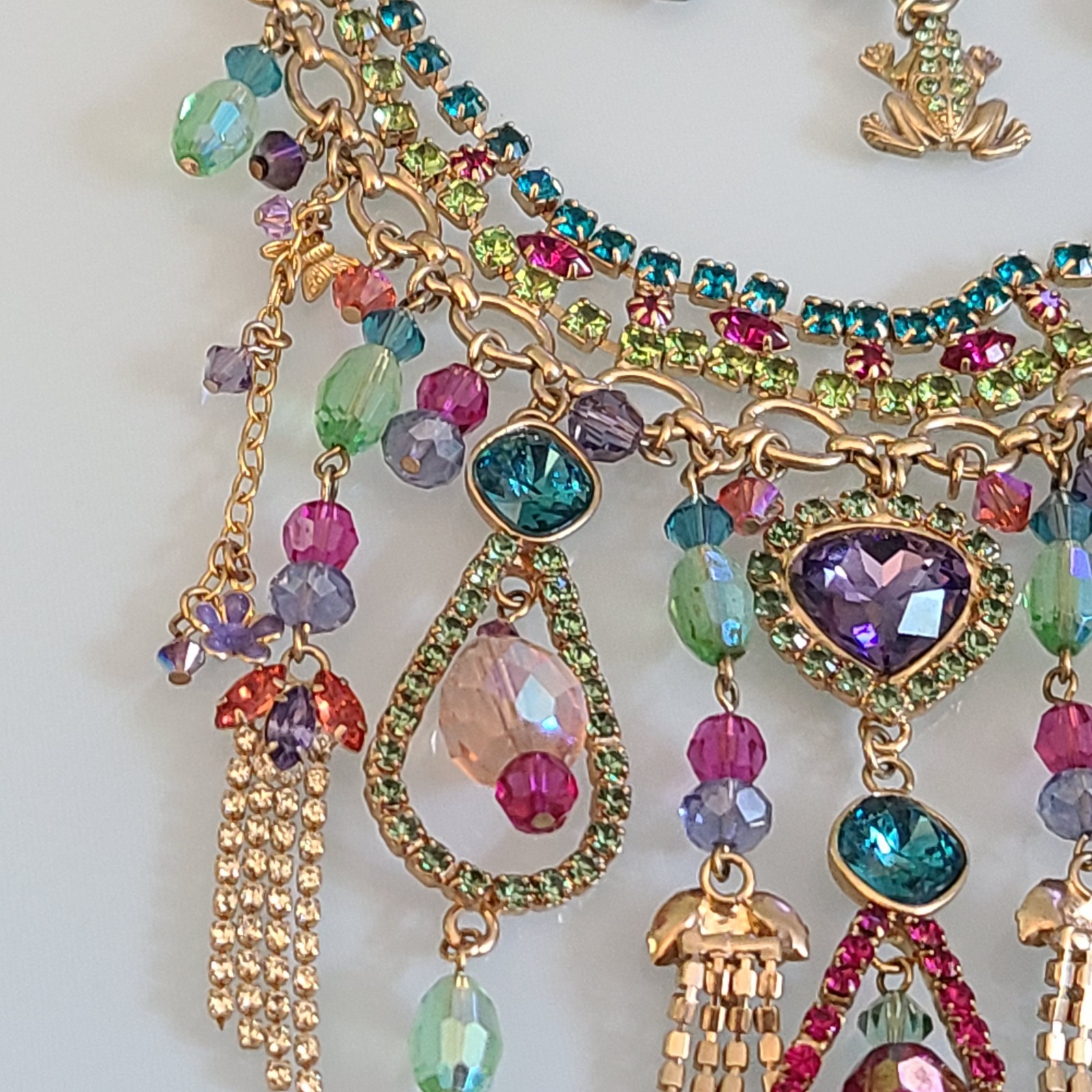 SALE ONE OF A KIND KIRKS FOLLY 6 IN WIDE BIB WITH 4 IN DROP NECKLACE SET WOW