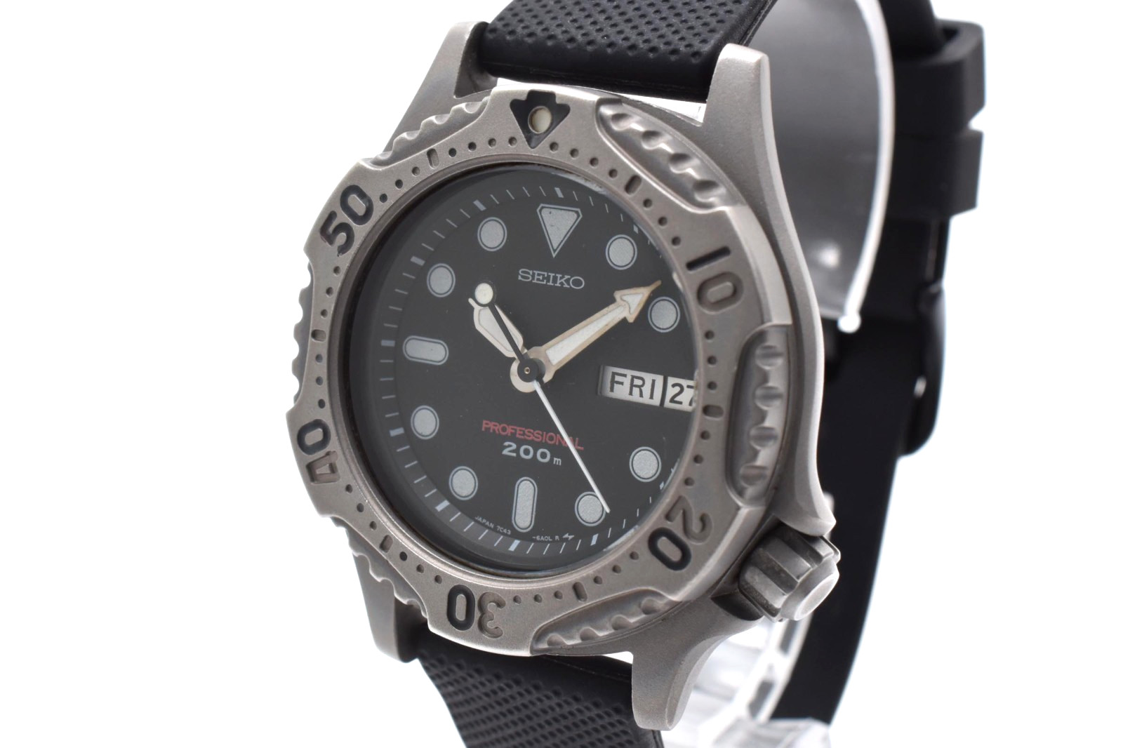Seiko 7C43-6A10 Professional 200M Diver Titanium Quartz Rubber Strap Men’s Japan
