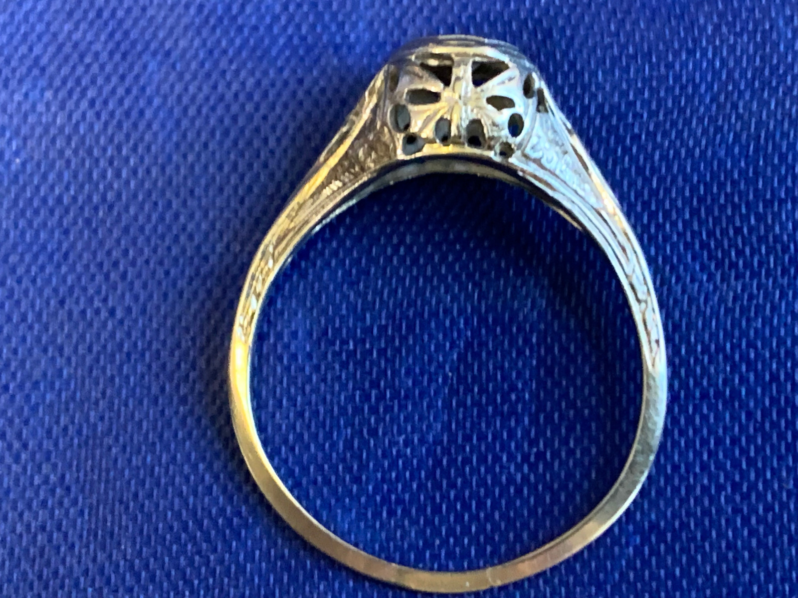 Vtg 18k White Gold Ring 2.29g Fine Jewelry Size 8 Band Clear Round Stone Bezel