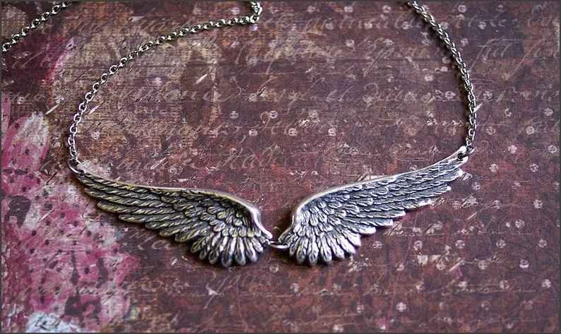 Vintage Angel Wings Feather Choker Necklace Statement Link Collar for Women