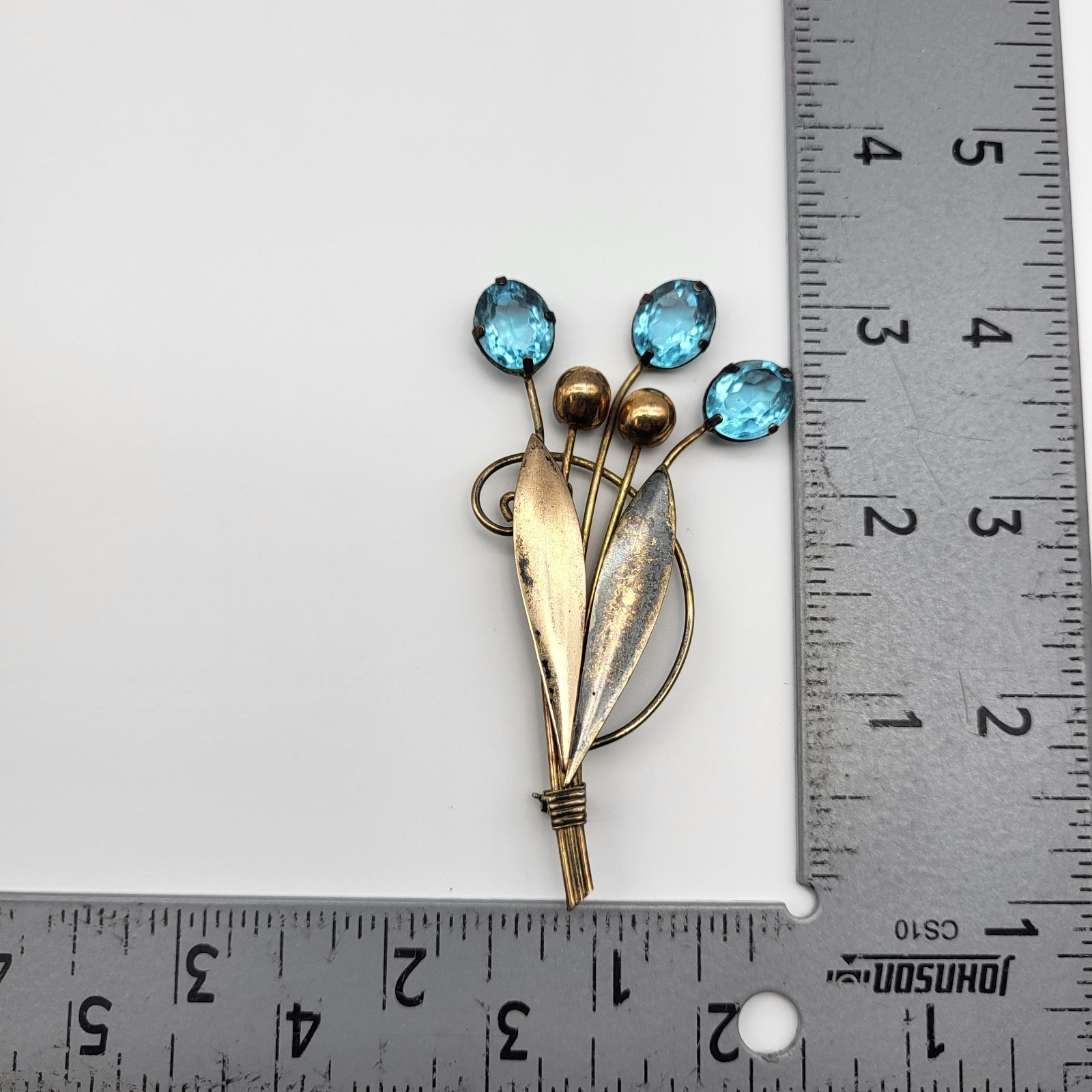 VTG 1/20th 12K gold filled Aqua Blue rhinestone cattail frond brooch pin Patina