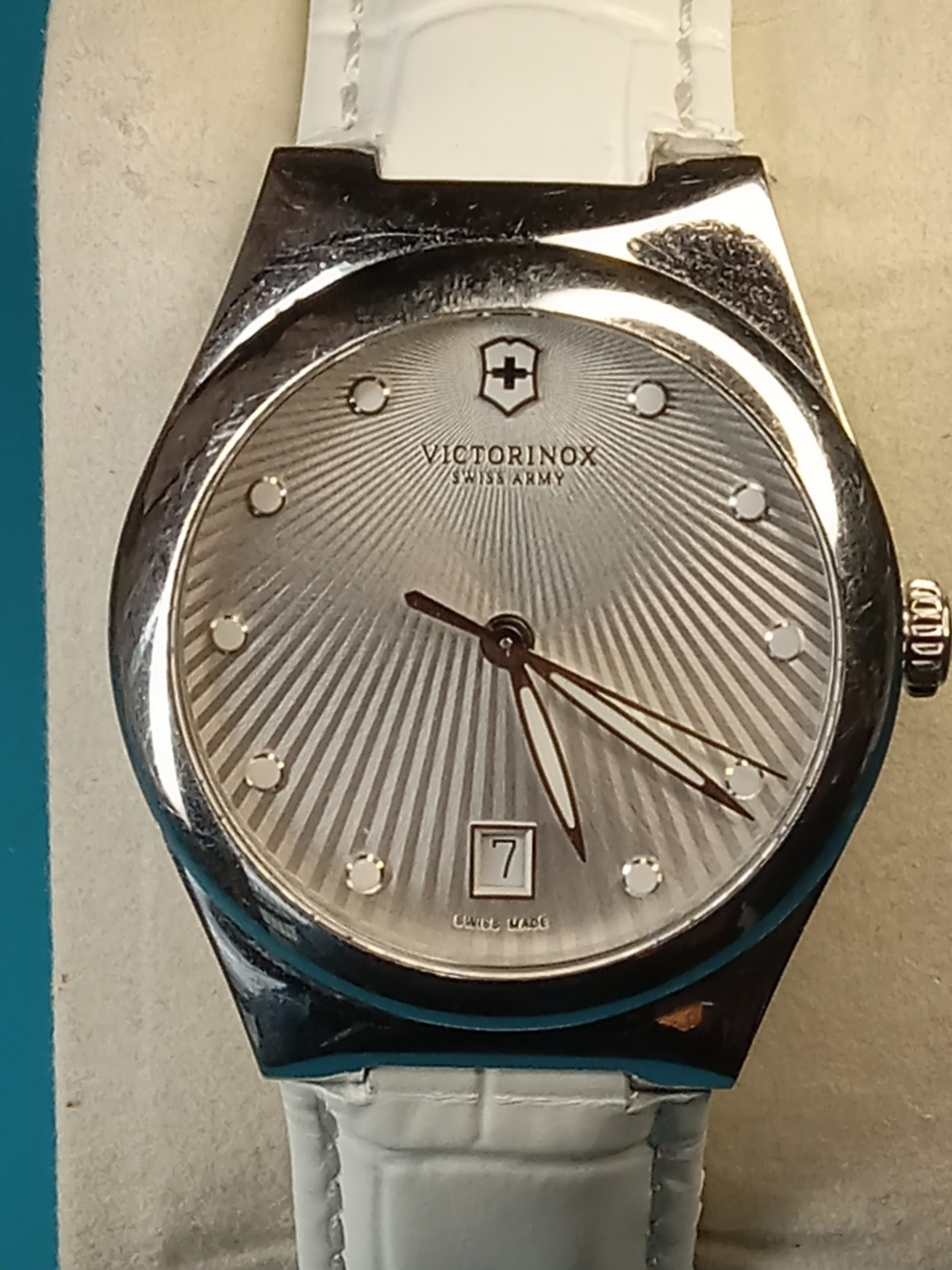 Victorinox Swiss Army Watch Women Victoria Infinity Dial Date New Leather Band