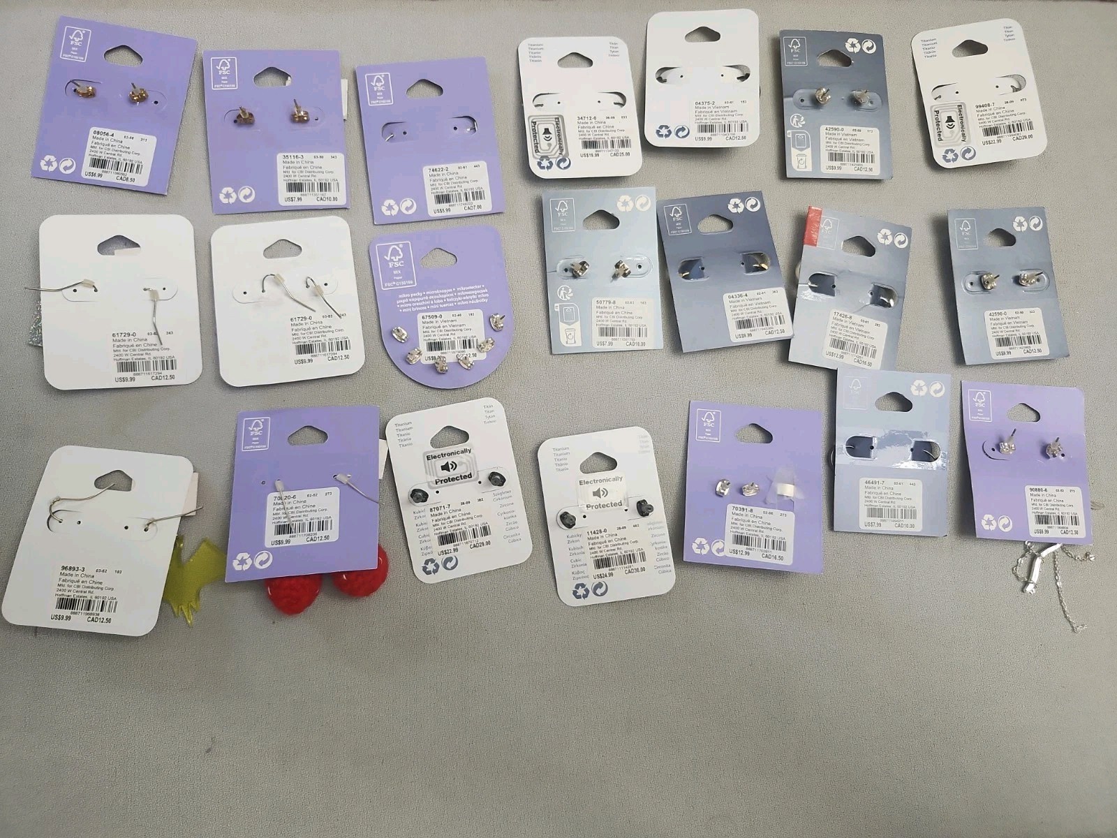 Claire’s Fashion Jewelry Pierced Earrings. Lot Of 21 Pieces..