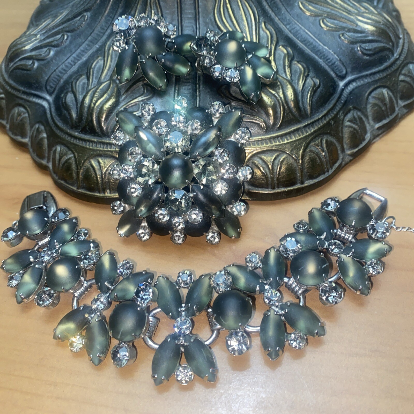 Vintage Juliana D&E Smokey Girve Rhinestone Bracelet Brooch Earring Set Parure