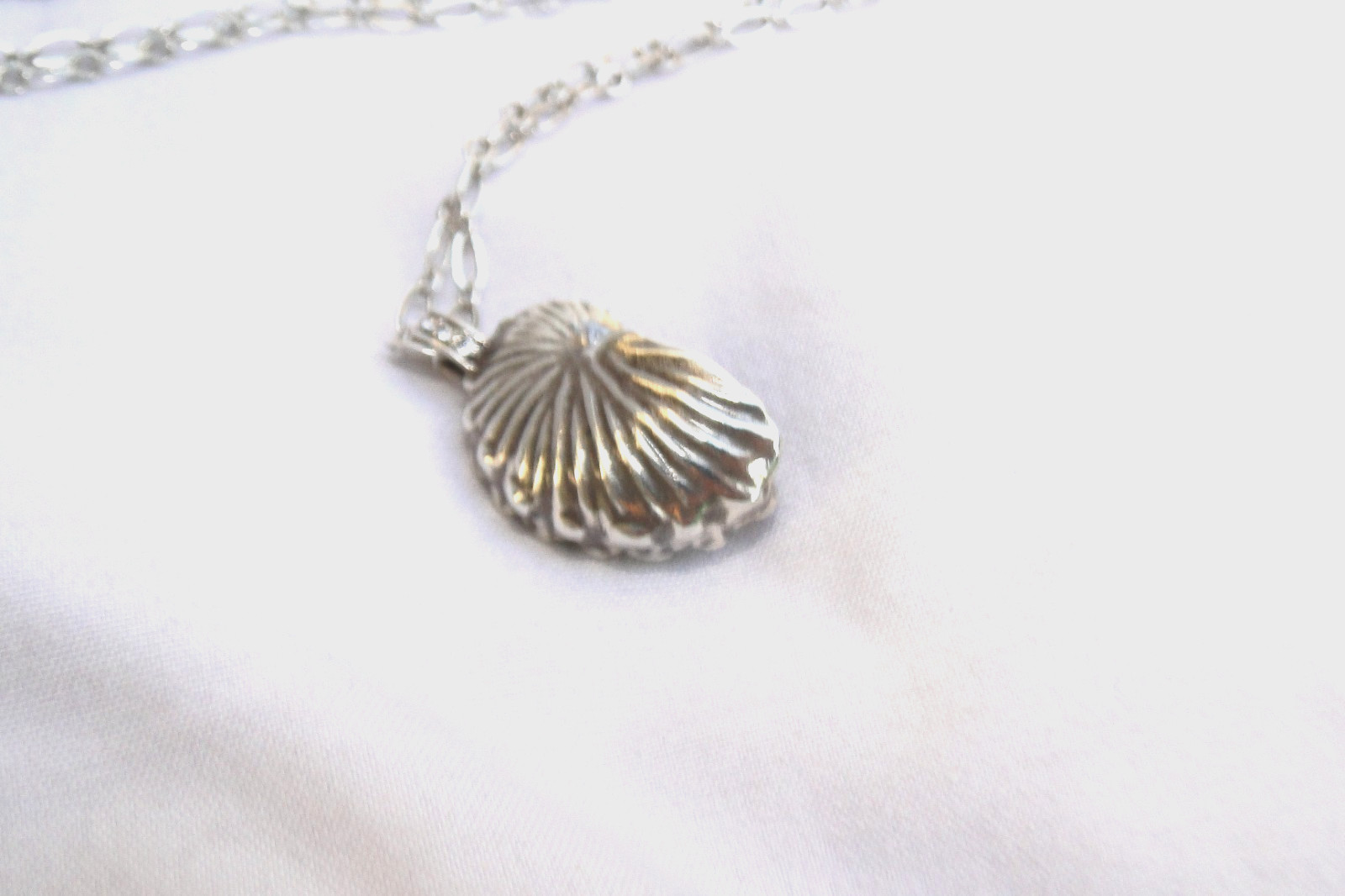 NWT Brighton Shells Around The World Silver & Crystal Snail Pendent Necklace $82