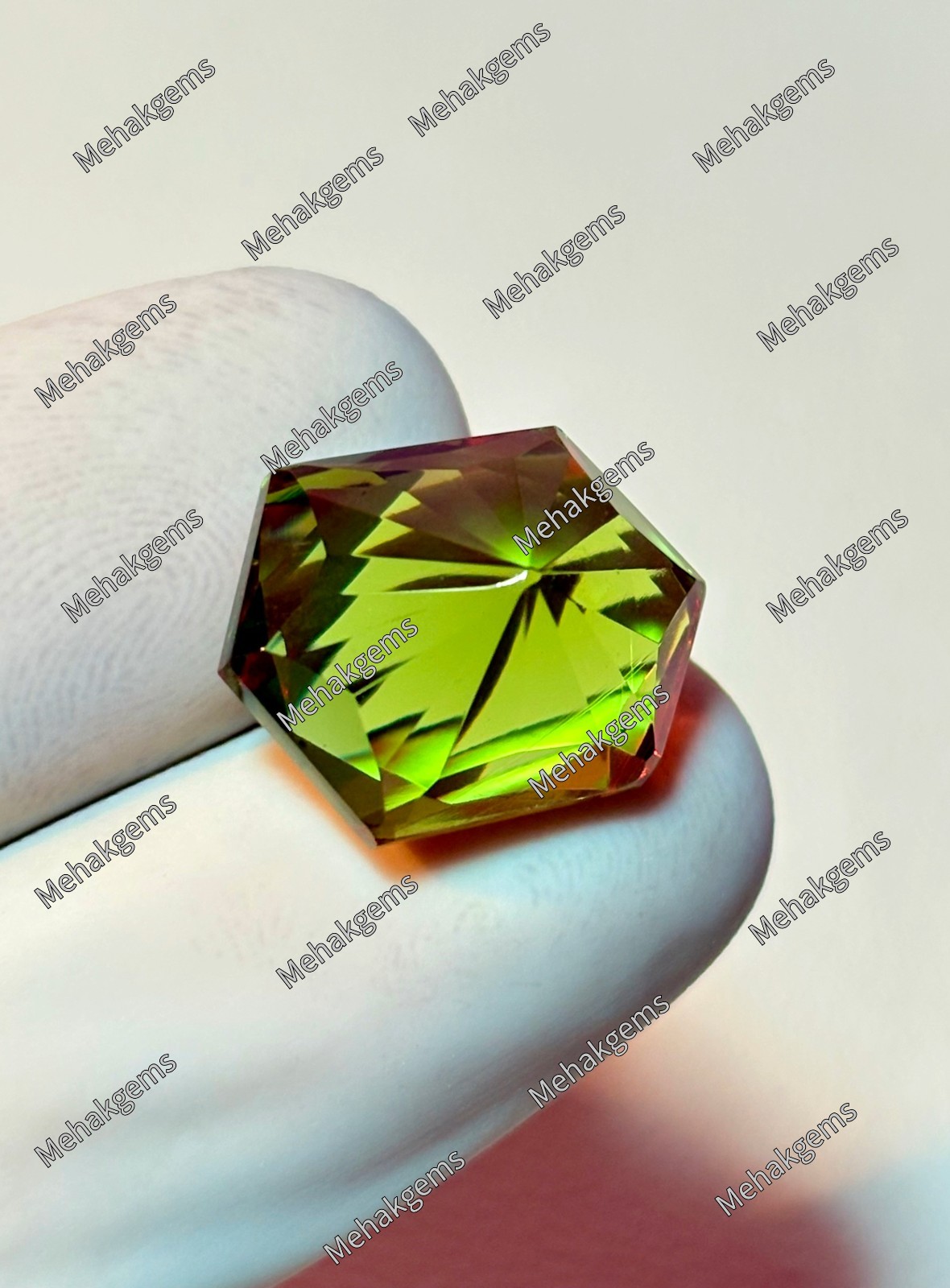 16 Ct Color Changing Zultanite Gemstone, Custom Fantasy Cut Hexagon Diaspore
