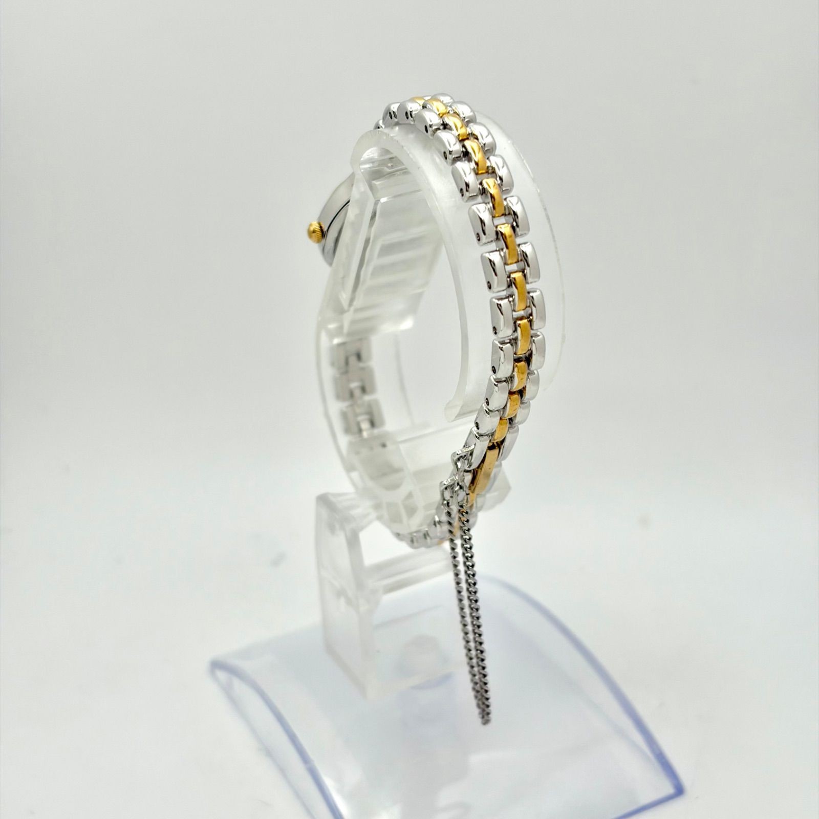 Good Condition New Battery SEIKO Ladies Wristwatch Oval 1F21 5A00 270098
