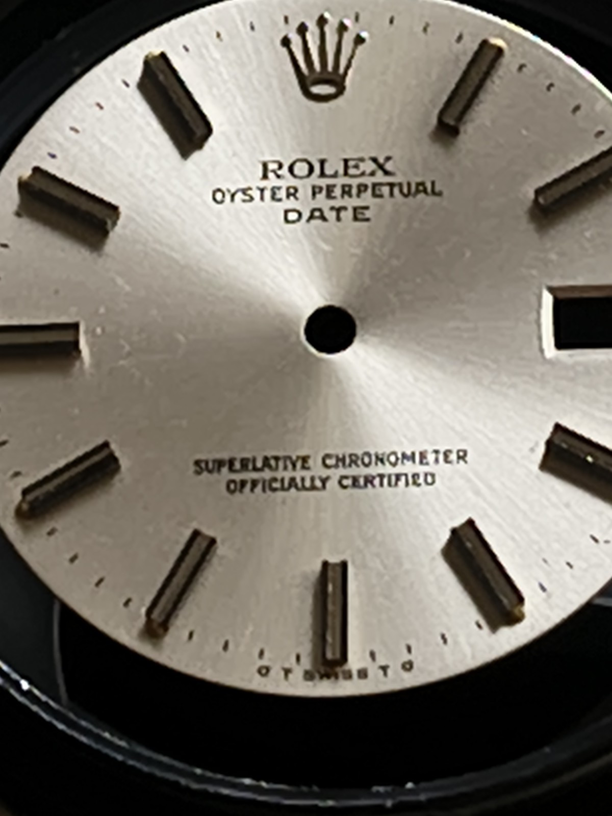 Rolex Oyster Perpetual Date Silver Metal Dial Non-Numeric Hour Marks – PN S1