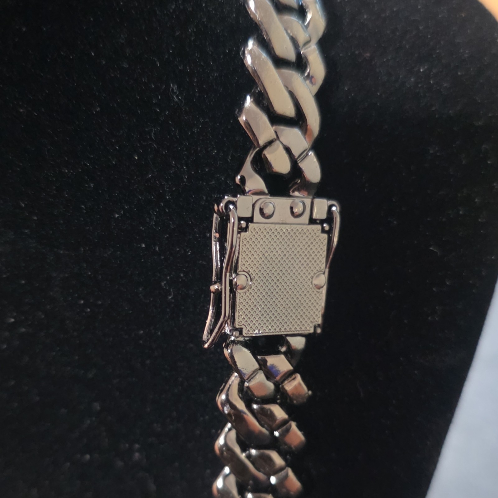 22 Inch, 12.7mm Reversible Cuban Link Chain Necklace,