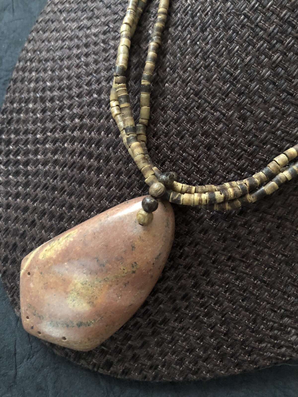 Contemporary Brown Stone Beaded Necklace Fashion Costume Jewelry 7513 GO1.51D