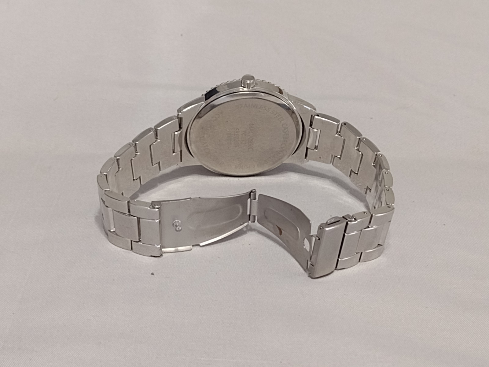 Men’s ACCUTIME Fashion Watch w/ New Battery – Works Great! f77