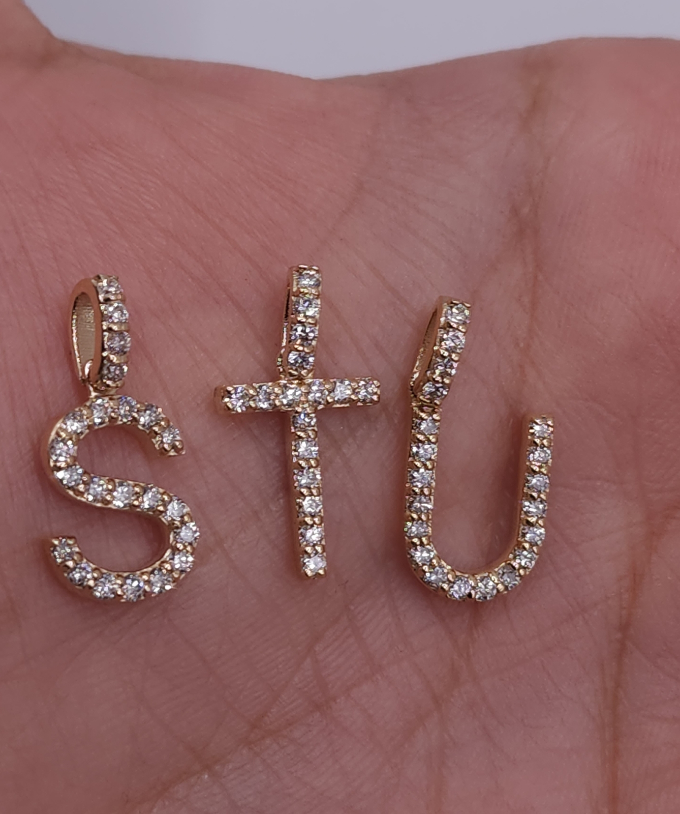 14Kt Gold Initial Letter 0.36 Ct Genuine Natural Diamond Pendant