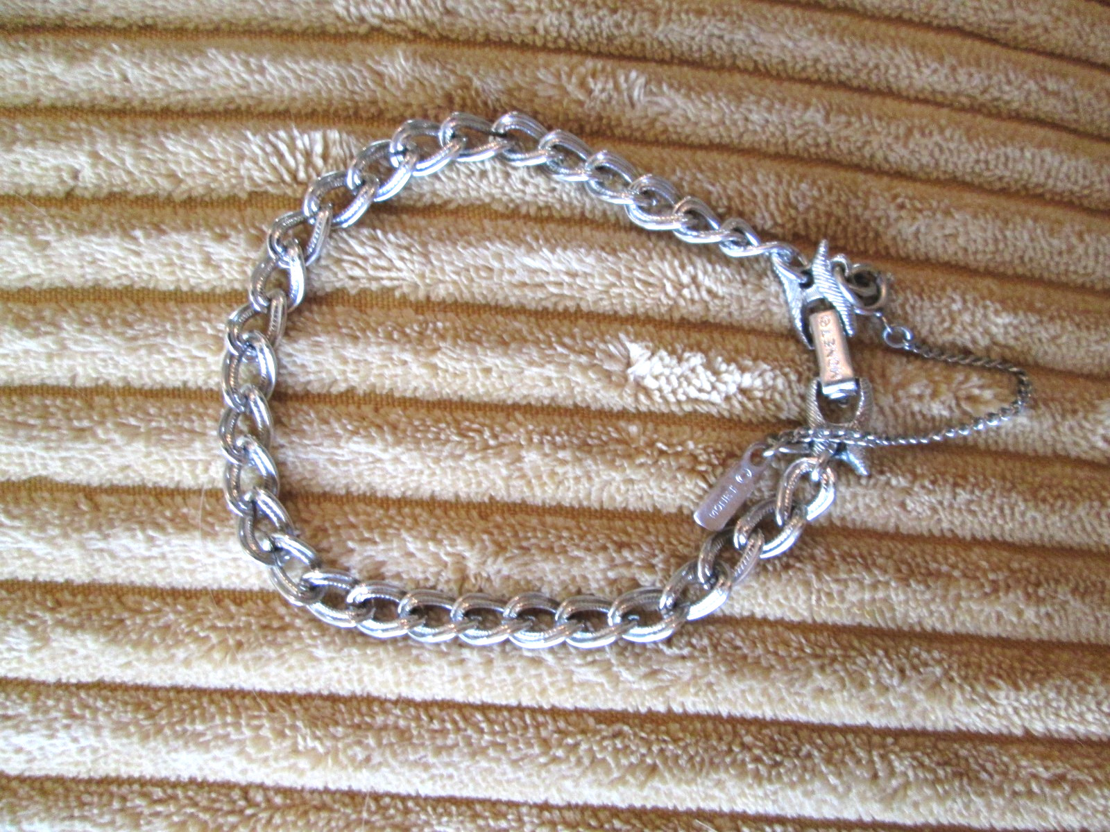 Vintage Monet Silver Tone Chain Link with Safety Chain 7″ Bracelet