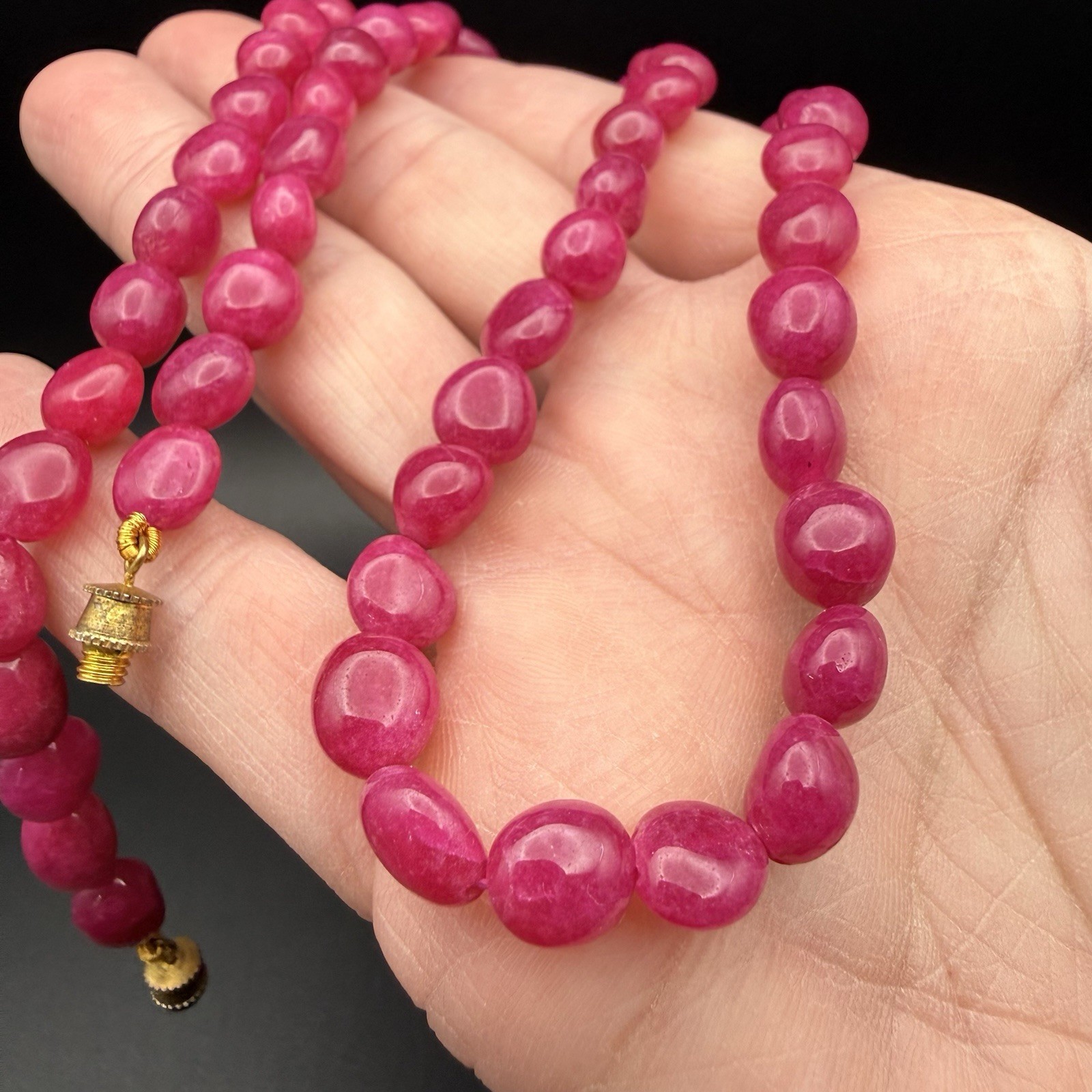 Vintage Pink Raspberry Dyed Jade Quartz Beaded Necklace Fuchsia 22″ Barrel Clasp
