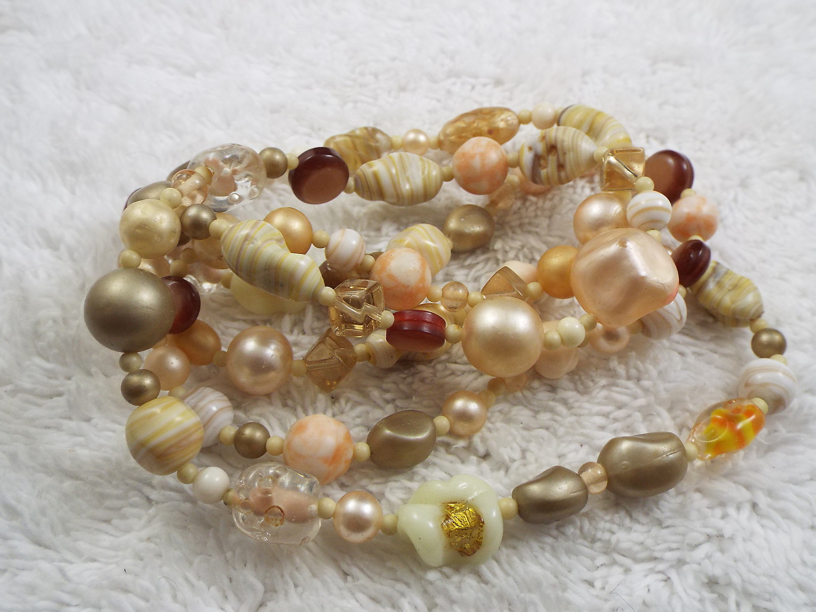 Champagne Cream Bead & Mixed Stone Necklace (B14)