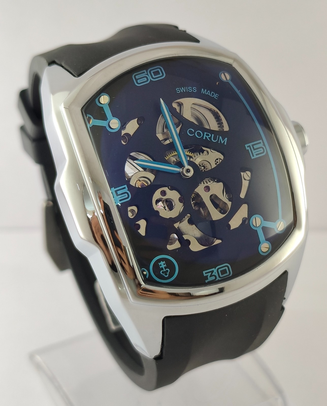 CORUM Automatic Black Dial Men Wristwatch Black Rubber Band “Stay Stylish”