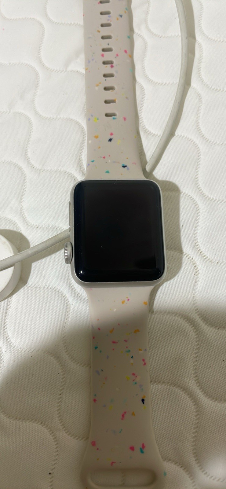 Series 3 Apple Watch With Charger And Watch Band
