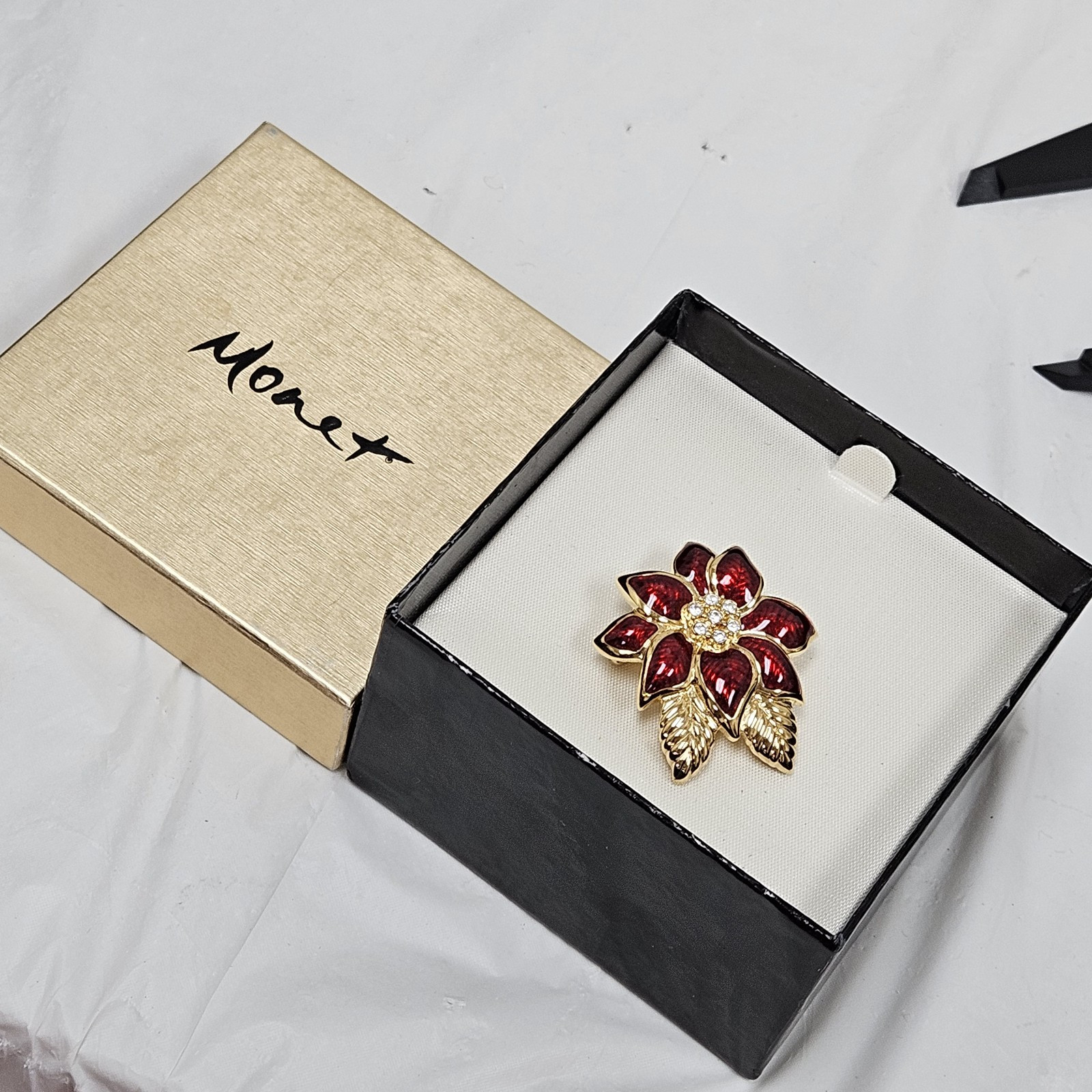 New MONET Signed POINSETTIA Red Enamel Flower Brooch Rhinestone Xmas/Holiday Pin