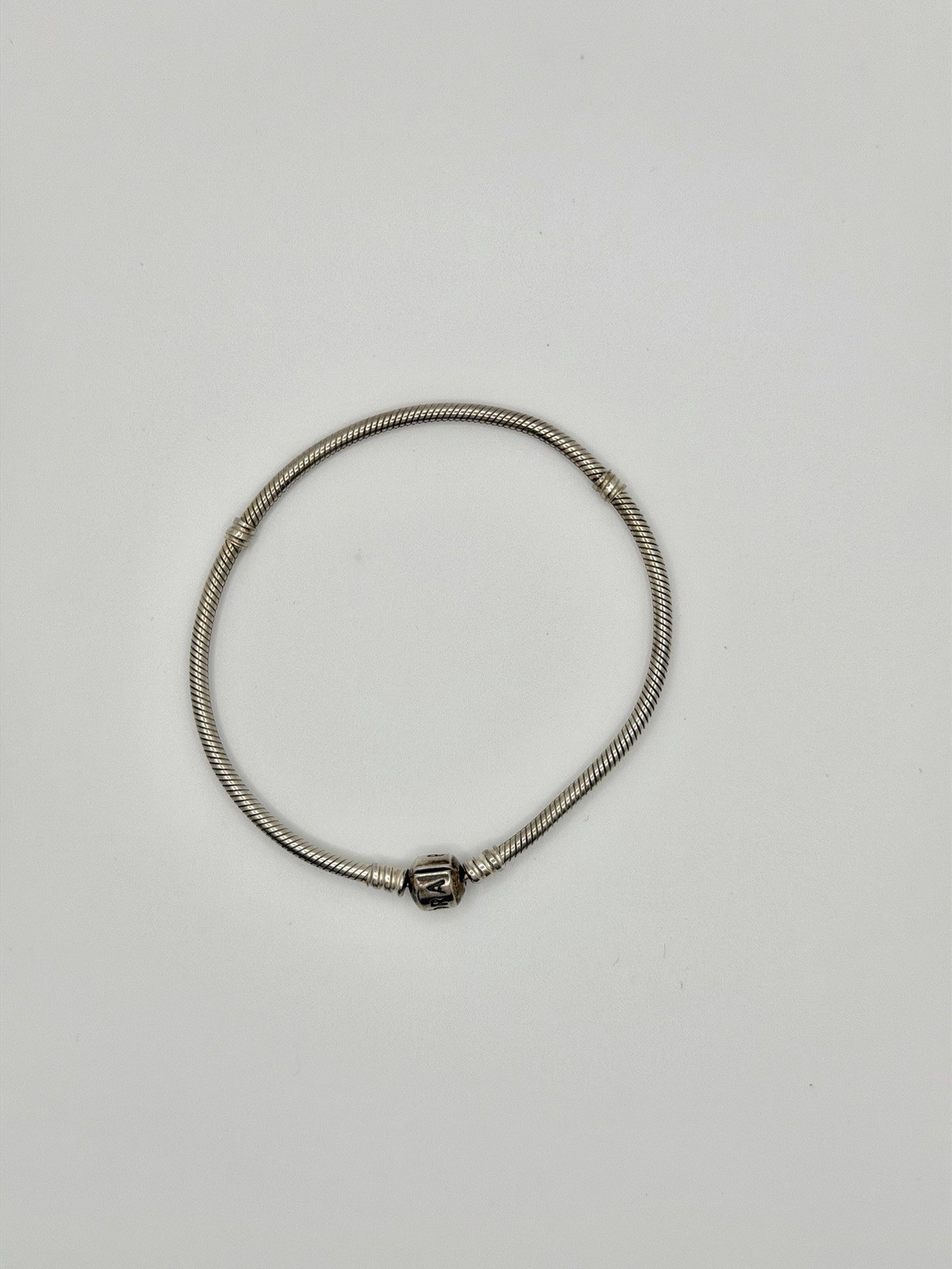 Authentic Pandora Moments Sterling Silver Snake Chain Bracelet 23cm S925 ALE