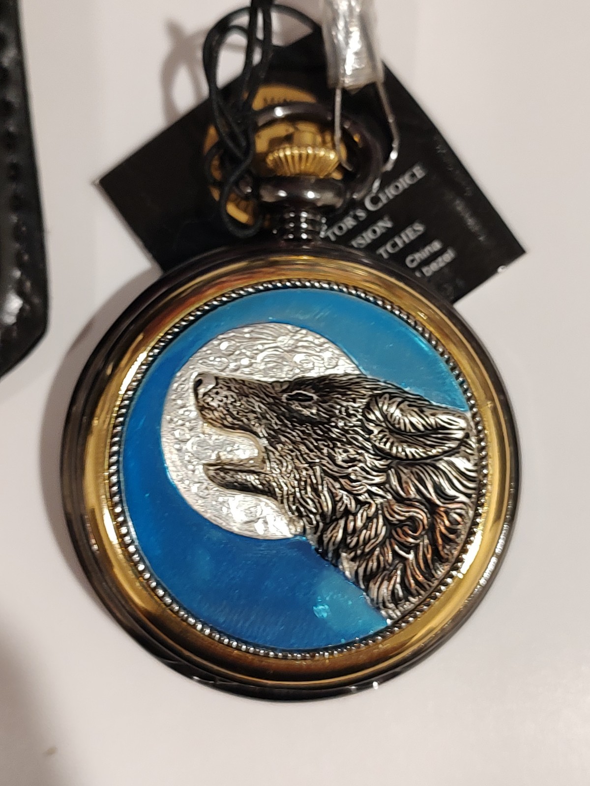 Vintage Franklin Mint “Spirit of the Wolf” Pocket Watch with Black Pouch Working