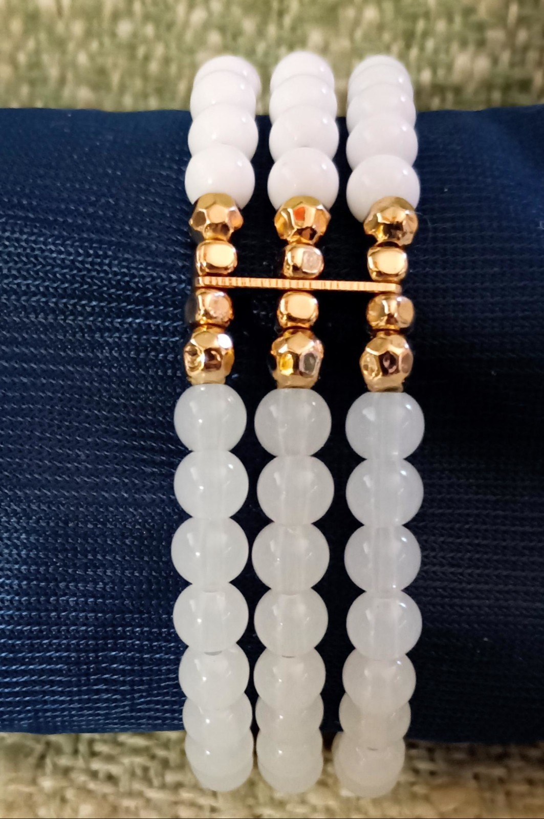 Avon Spring Fling Multi-Row Stretch Cuff Bracelet White Jade Glass Square Gold A