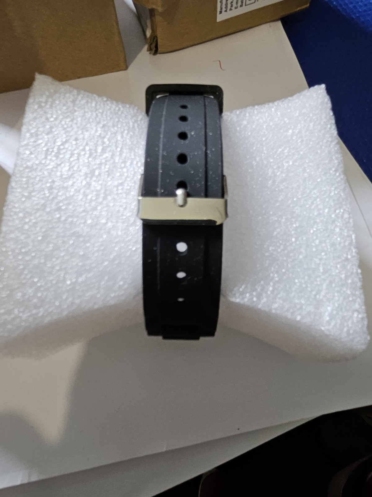 TPW Gents New Quartz Watch..rotating Bezel,silicone Strap Etc ONLY £ 9.99 !