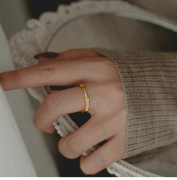 Woman 18k Gold Plated Stainless Steel Mother of Pearl CZ Band Ring Fashion