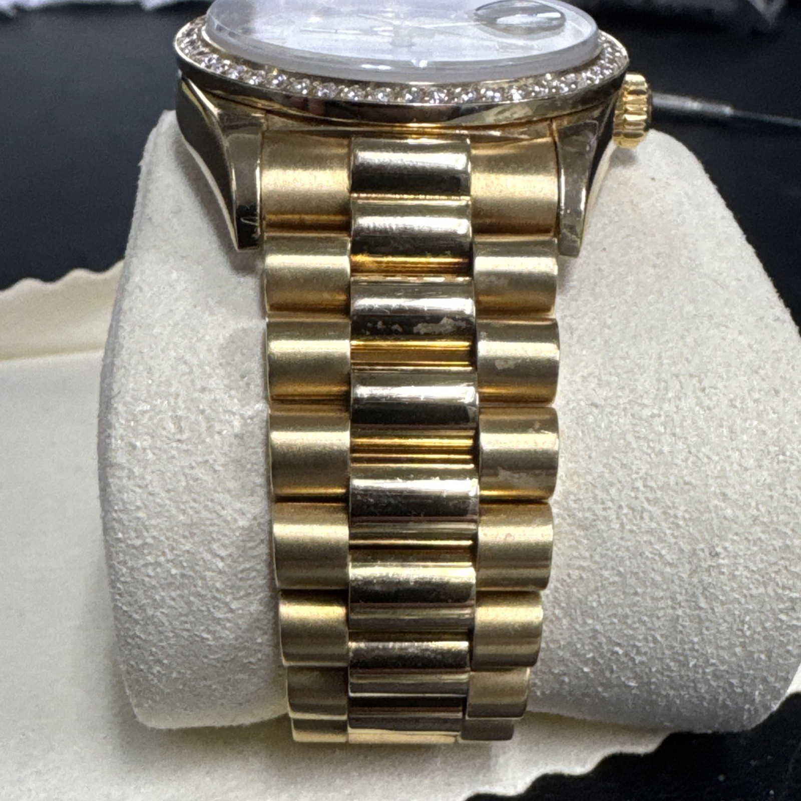 Rolex Day-Date 36mm MOP Diamond Dial Watch Ref# 18048