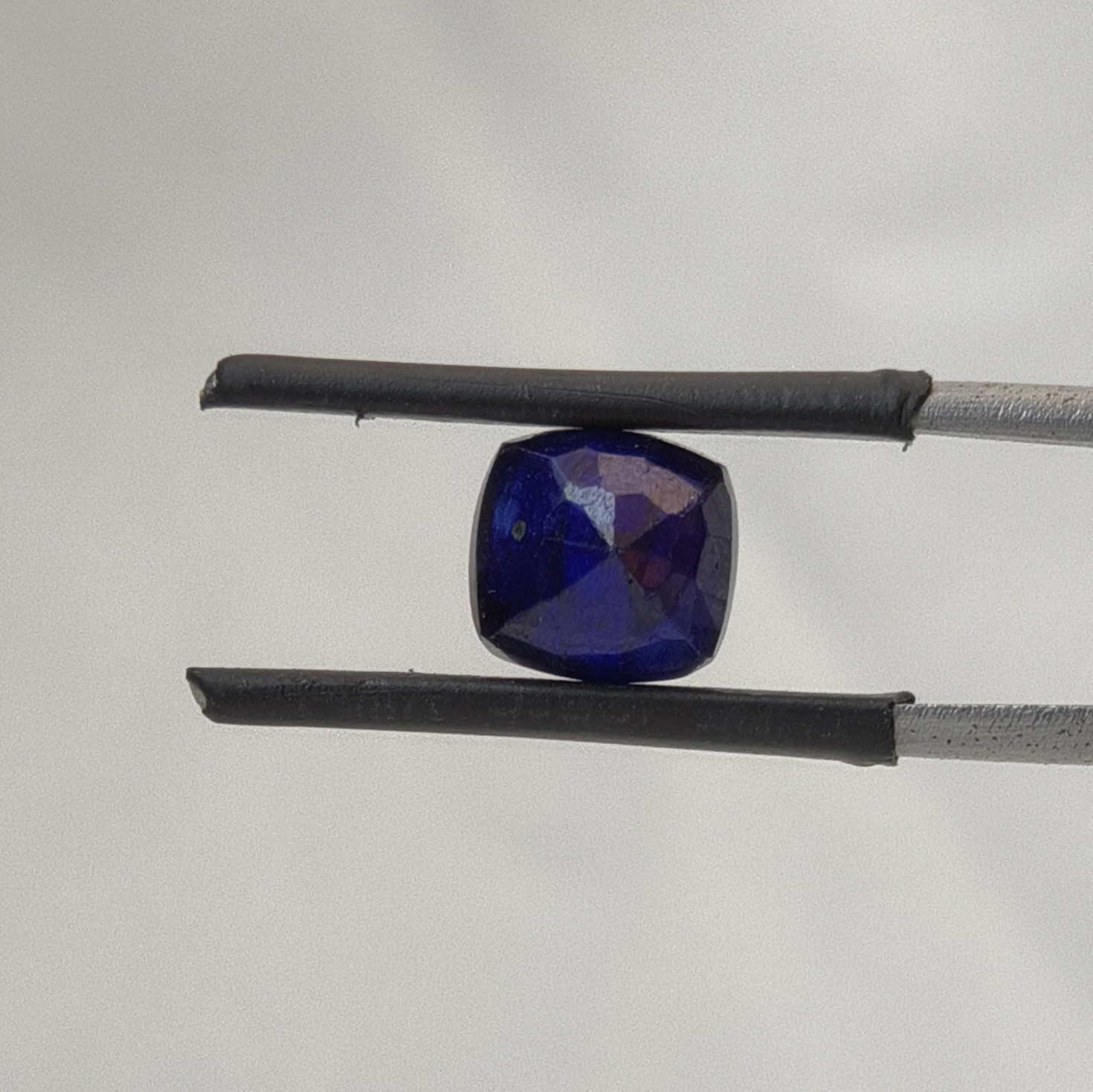 Cushion Blue Sapphire Faceted Loose Stone 3.50 Ct Gemstone 7.36 x 7.78 x 5.59