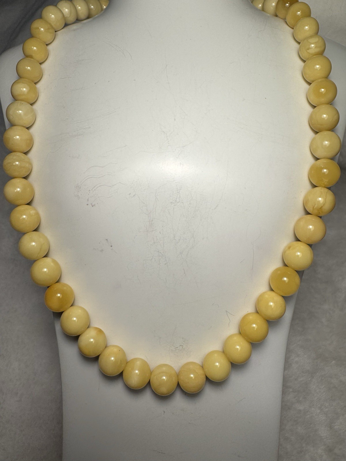 Genuine Baltic Amber Necklace-Polished Round Bead 10.1-10.9mm 53cm 32.16g