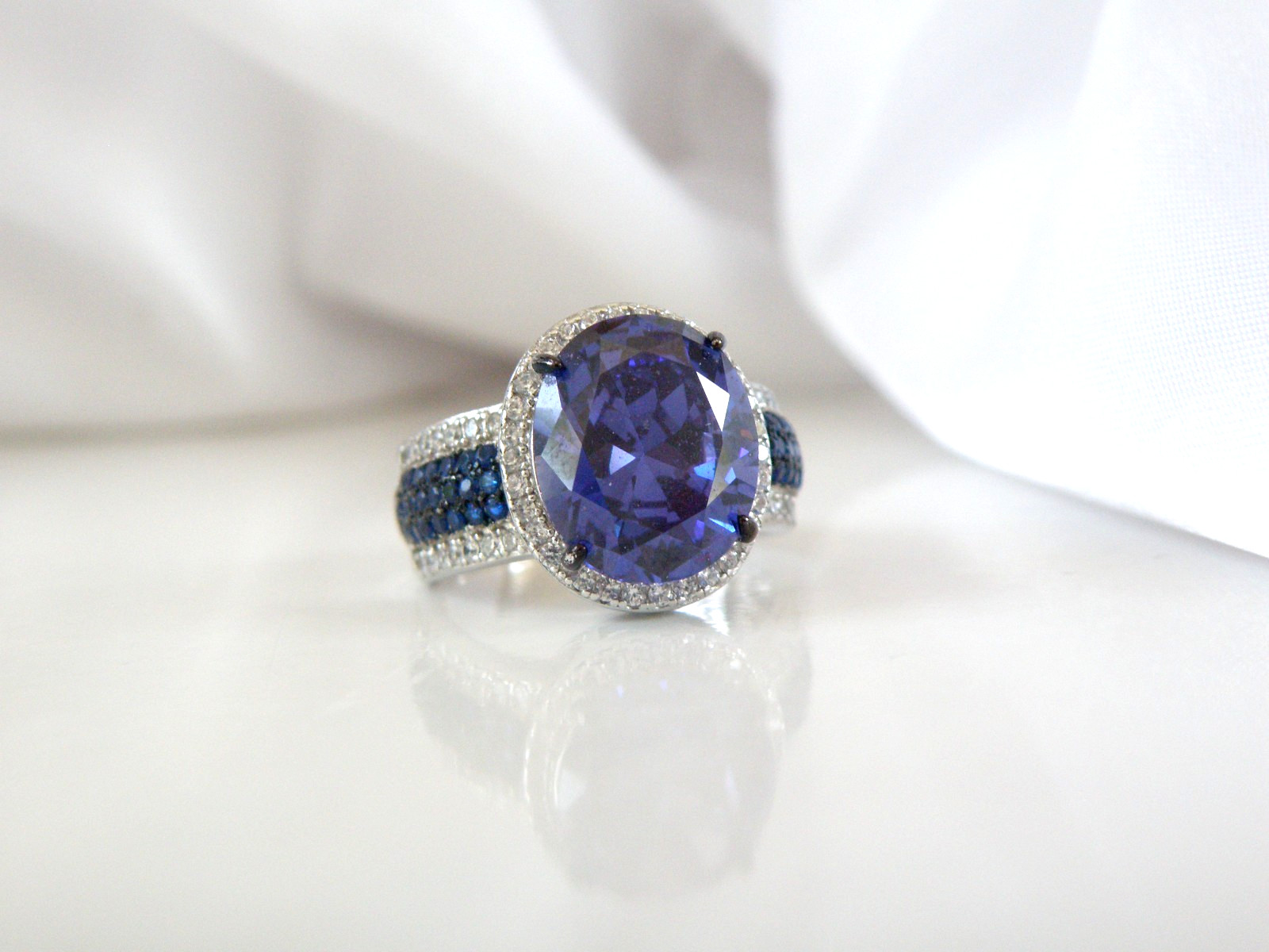 Sterling Silver 925 Lab Created Tanzanite CZ Blue Spinel Halo Ring Size 6