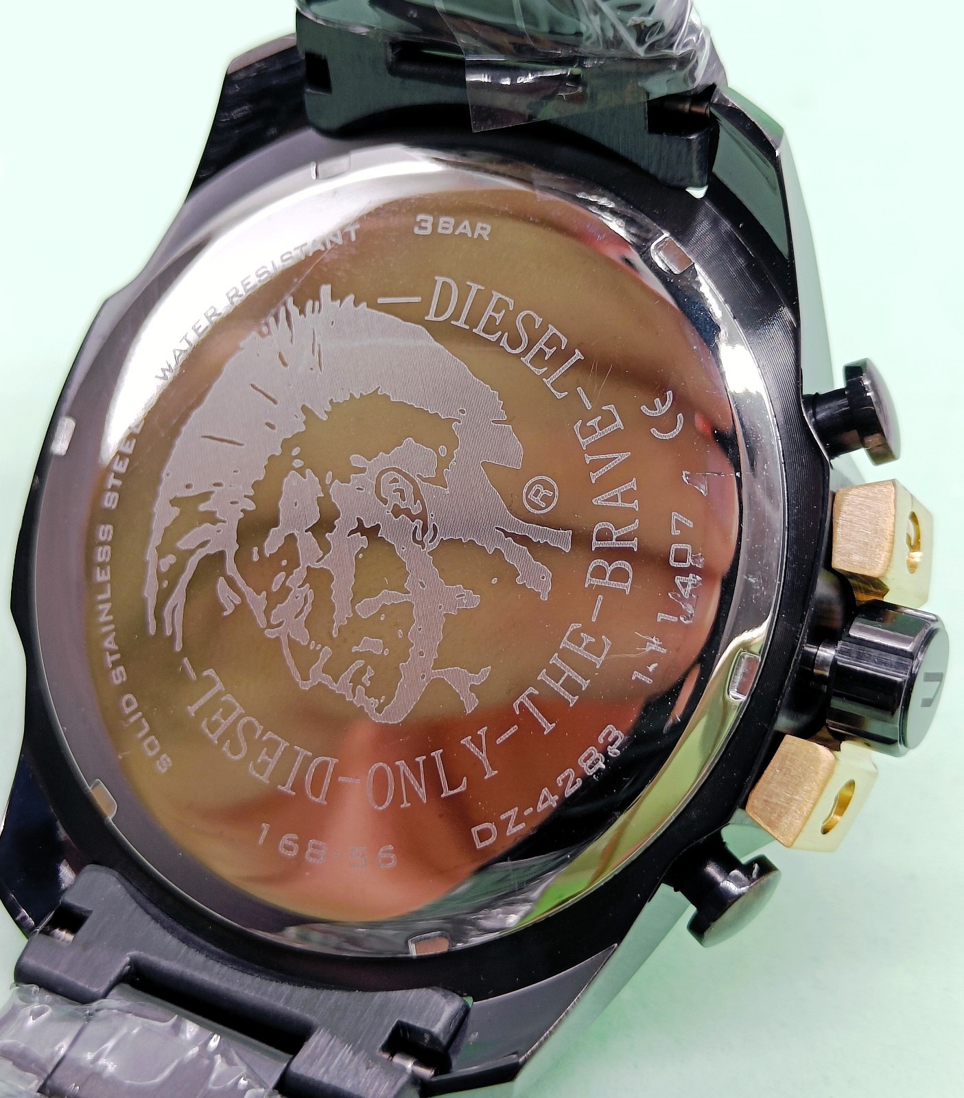 Fabulous Diesel 10 Bar “ONLY THE BRAVE” Chronograph Quartz Men’s Wrist Watch