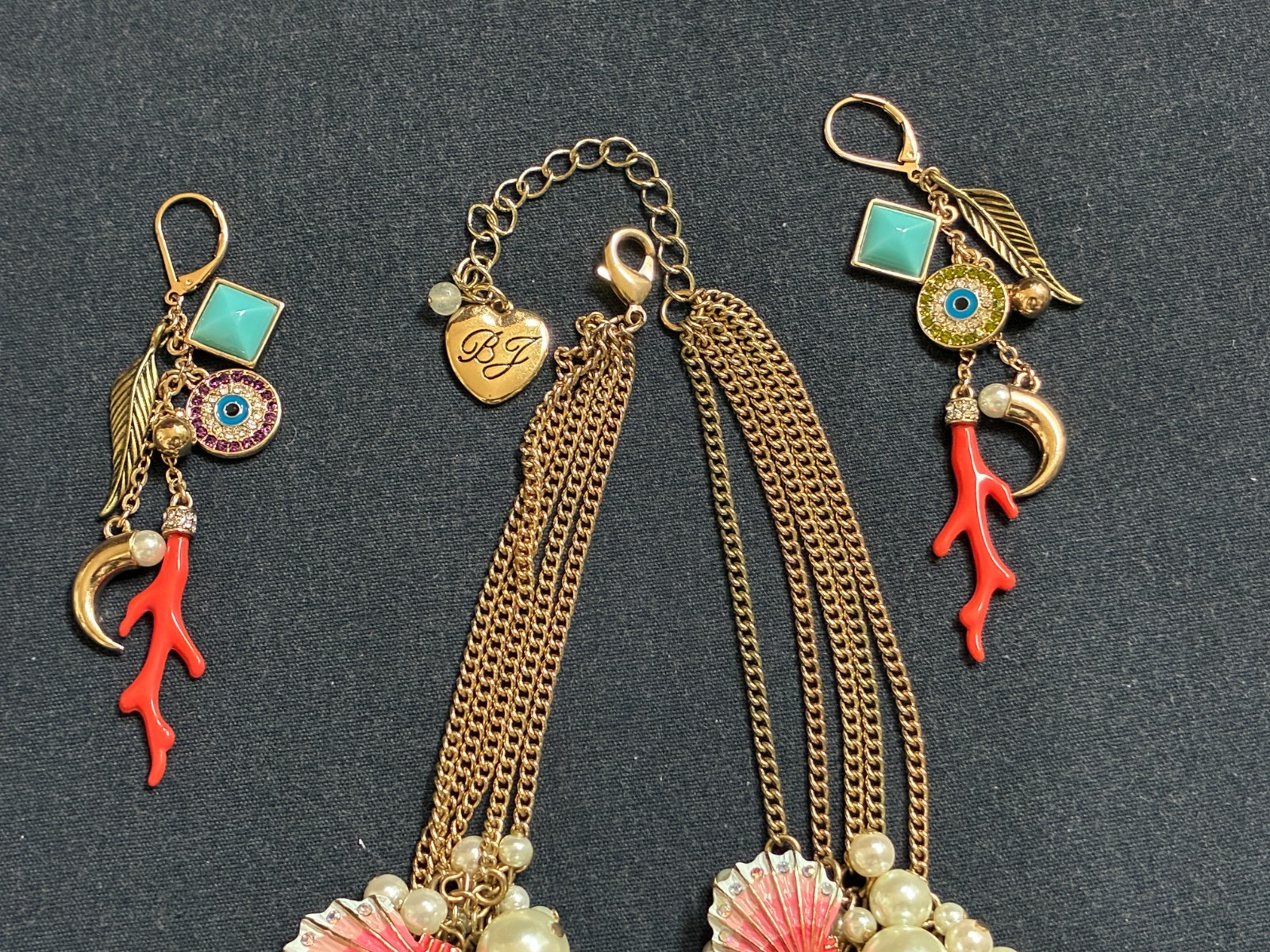 Betsey Johnson Necklace & Earrings Set Nautical Theme Sea Horse Shells BJ103