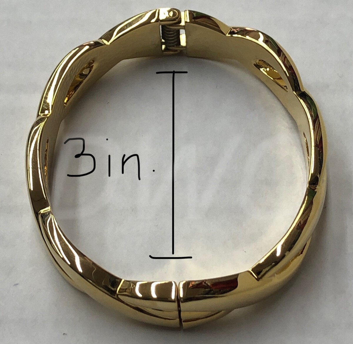 MELANIA TRUMP HIGH POLISHED GOLD TONE plated WRIST BANGLE BRACELET