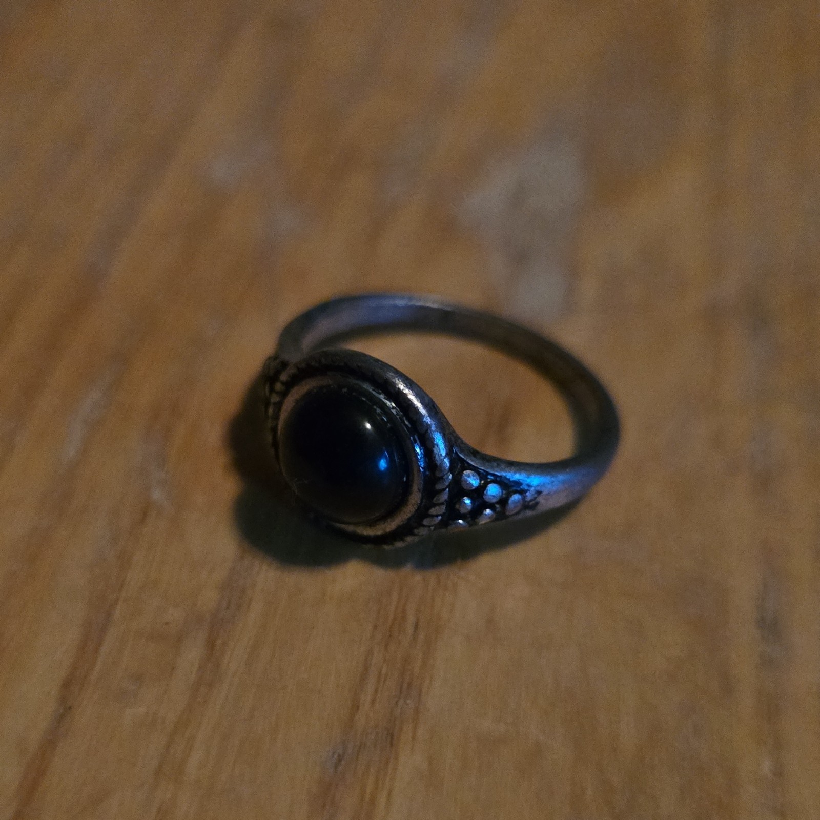 Silver Tone Metal Cocktail Ring Size 6.5 Bezel Round Black Cabochon Stone