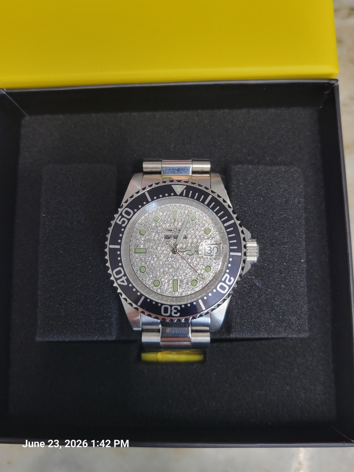 Invicta Men’s Pro Diver Automatic – 40mm 50278 – New W/Box