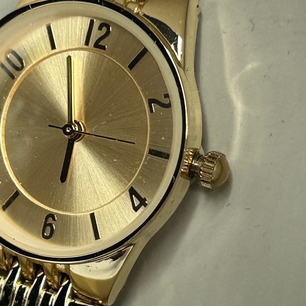 NEW Target Watch Womens Polished Gold Tone Self Adjustable Bracelet NEED BATTERY