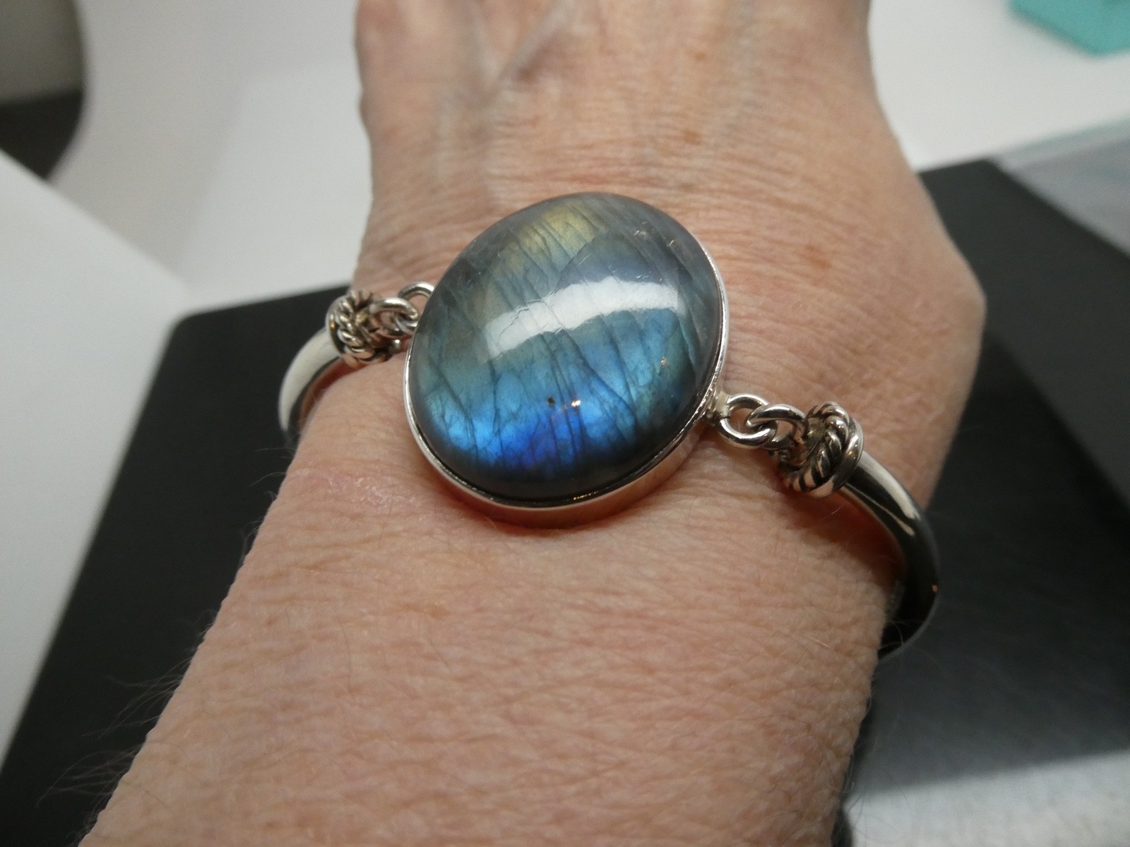Modernist Labradorite Gemstone Sterling 925 Bracelet Size 7″ to 9″ Adjustable