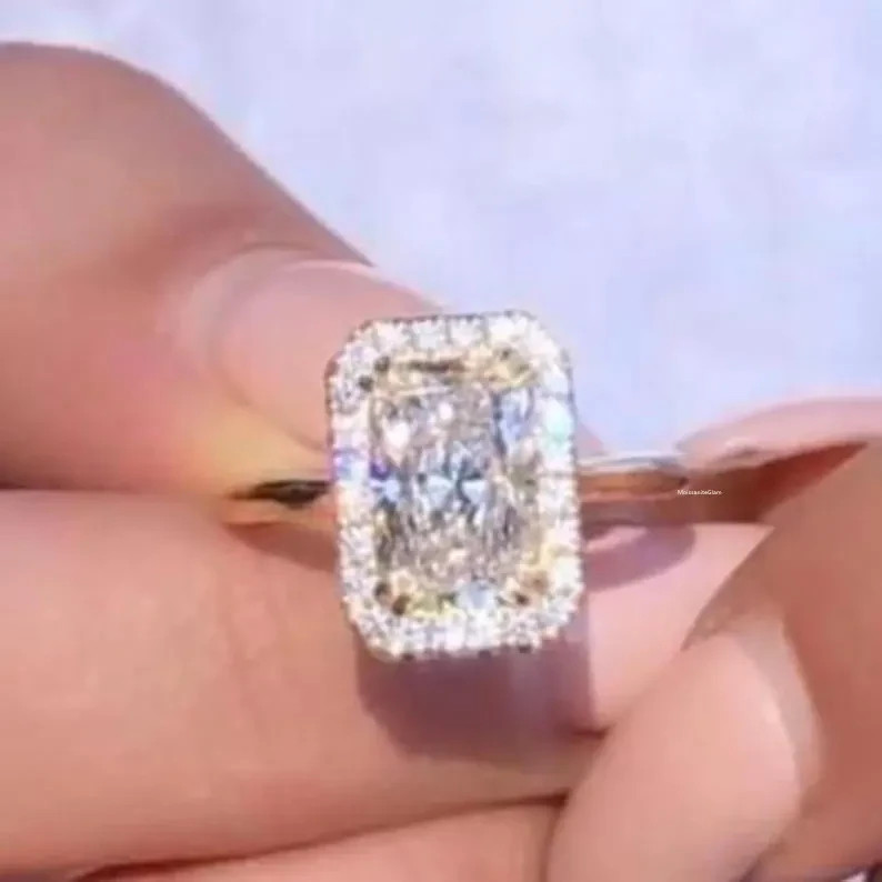 3.20Ct Radiant-Cut EF/VS1 Lab Grown Diamond Halo Engagement Ring 14k Yellow Gold