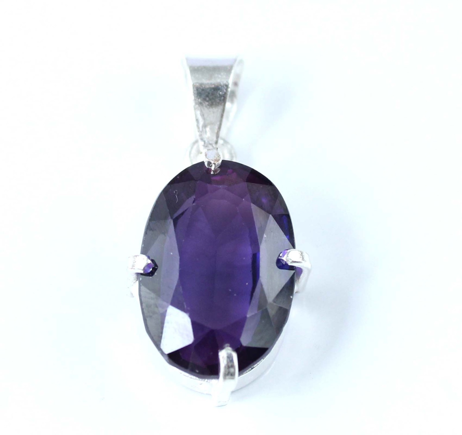Natural Boysenberry Sapphire 11.60 Ct Oval Gems Certified Anniversary Pendant
