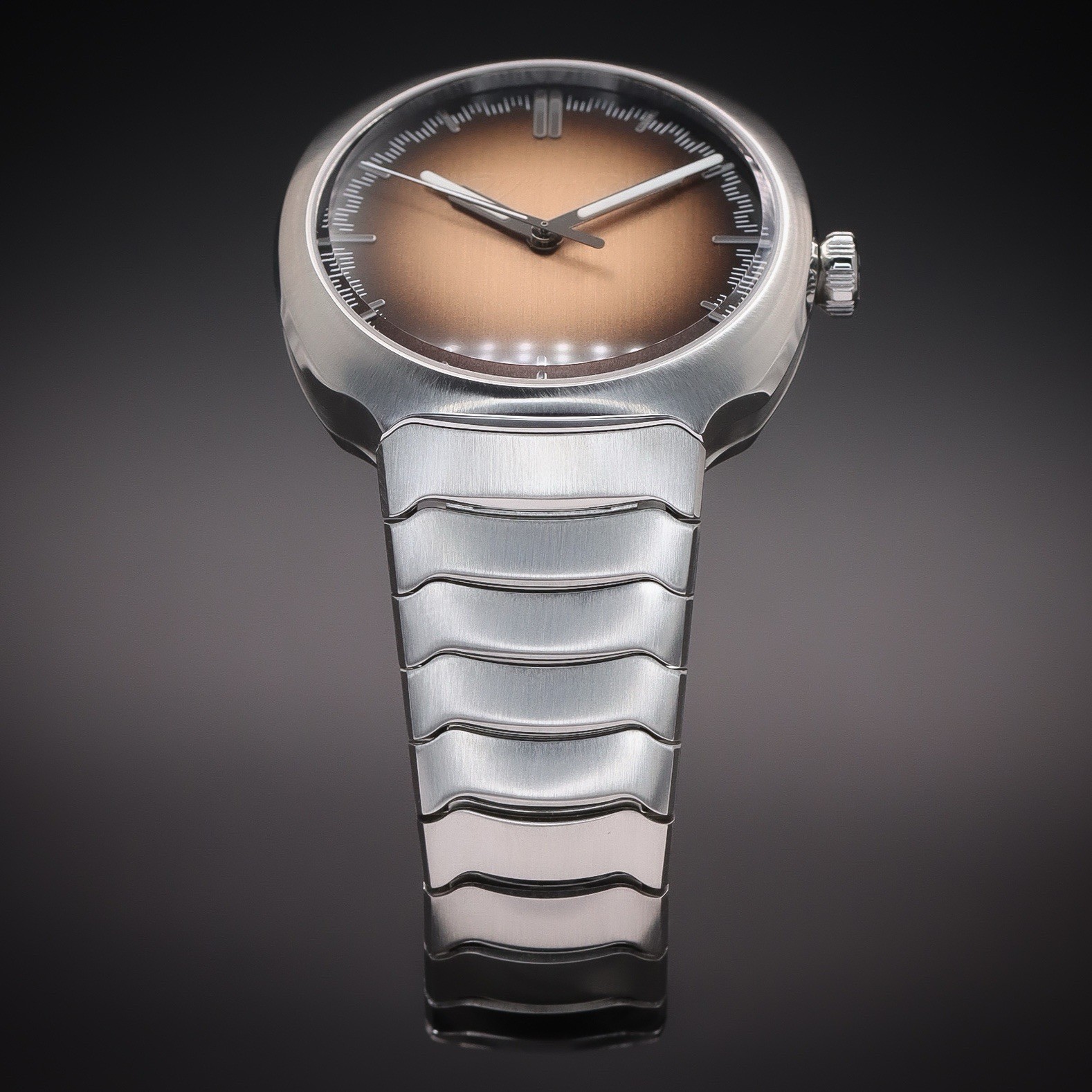 H. MOSER & CIE. Streamliner Centre Seconds “Smoked Salmon” 6200-1207 Full Set