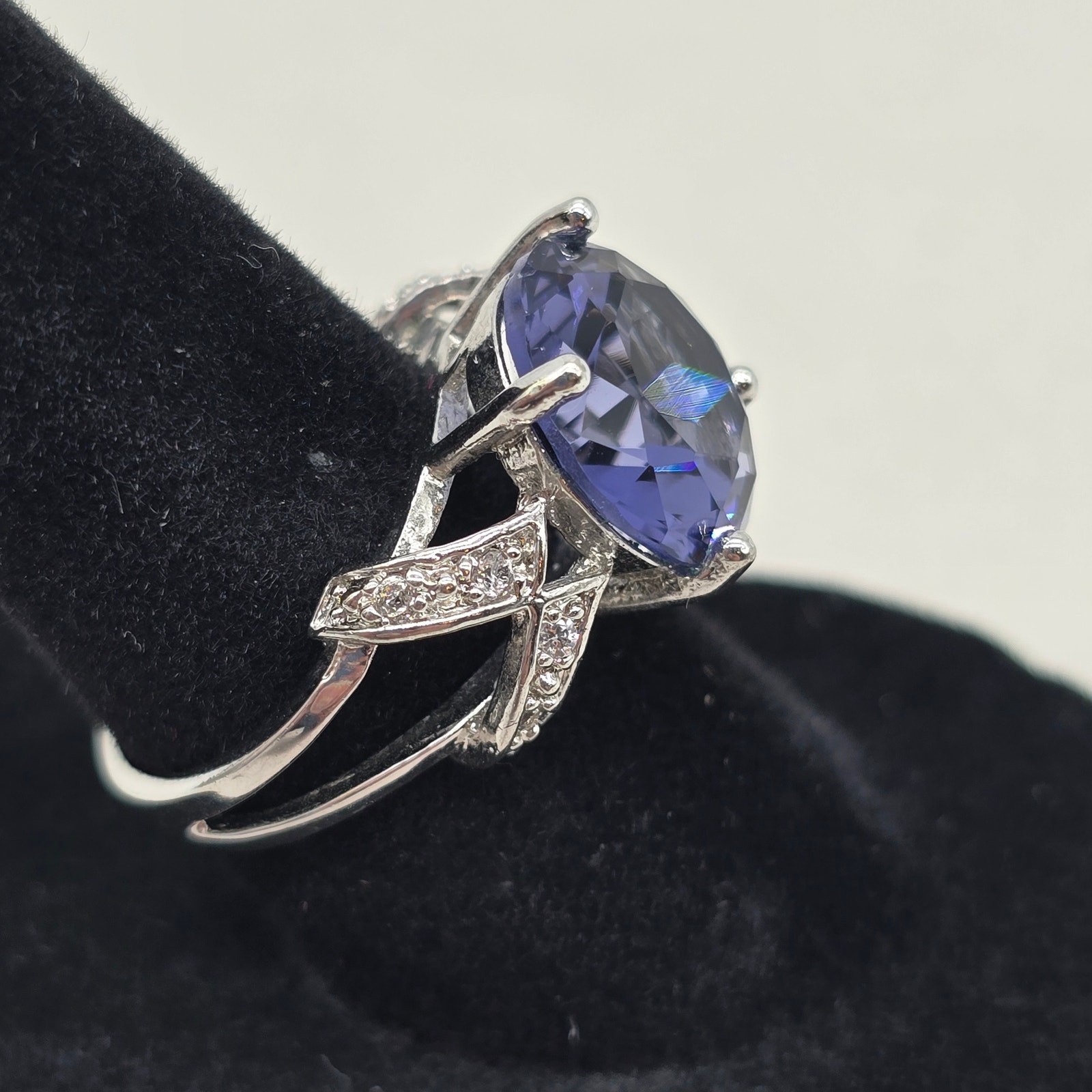 .925 Sterling Silver Pave Rhinestone and Blue Stone Cocktail Ring Size 6 Elegant